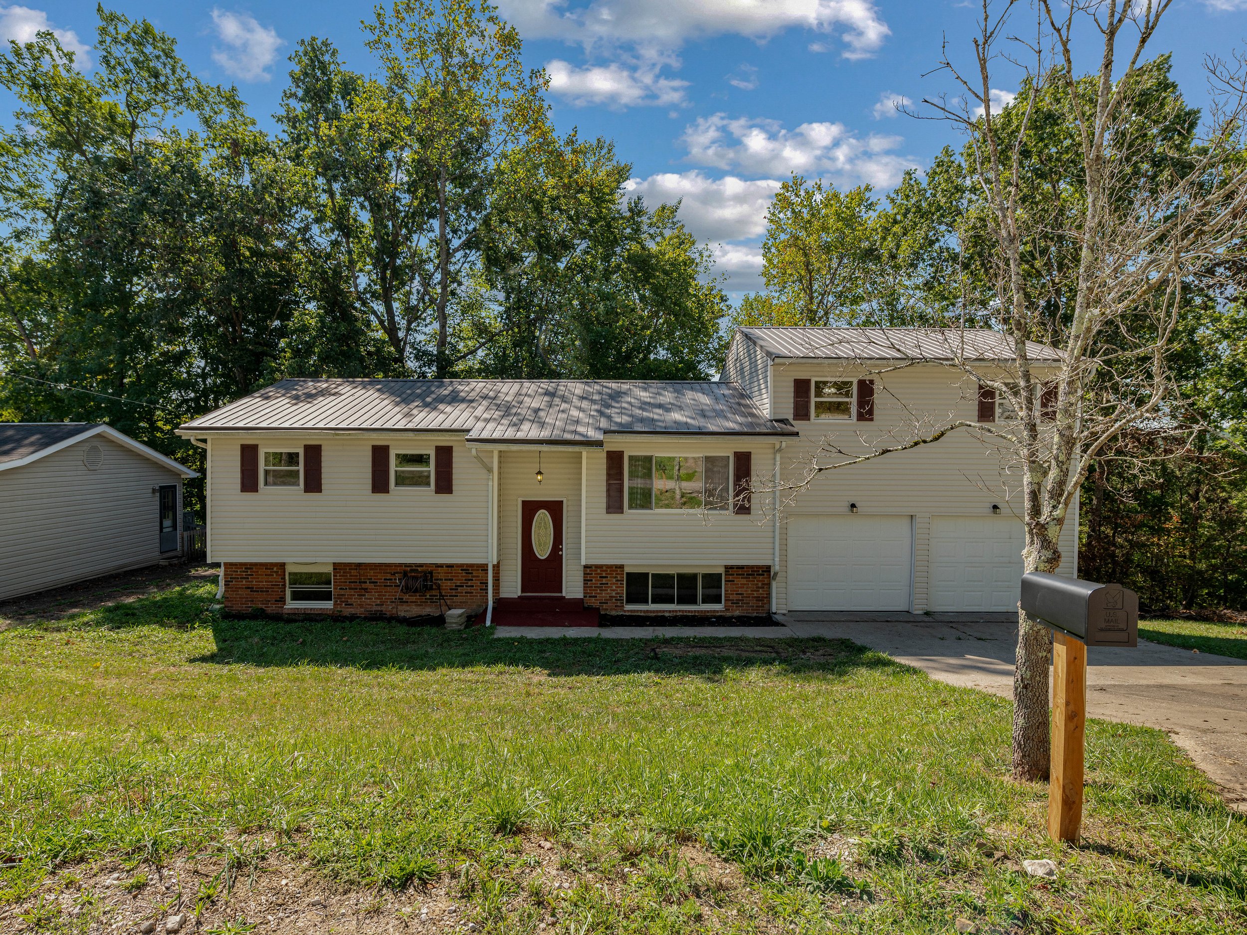121 Pennmington way-2.jpg
