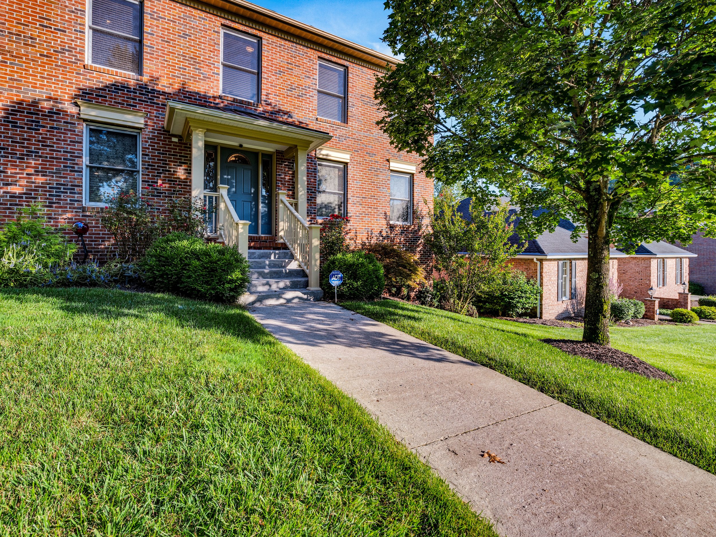 5010 BENNINGTON DRIVE-54.jpg