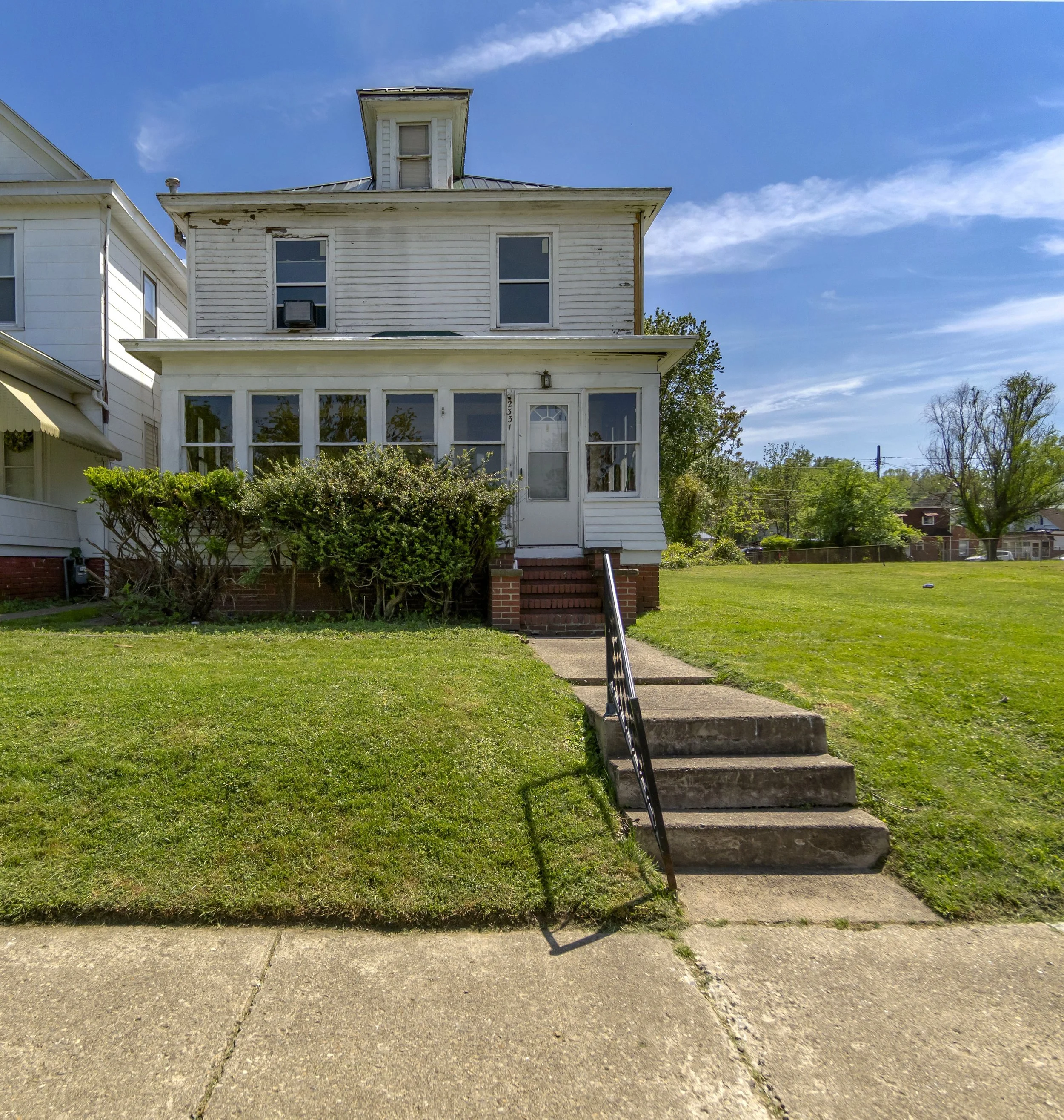 4.28.26 - 2331 9th ave HUnt-4.jpg