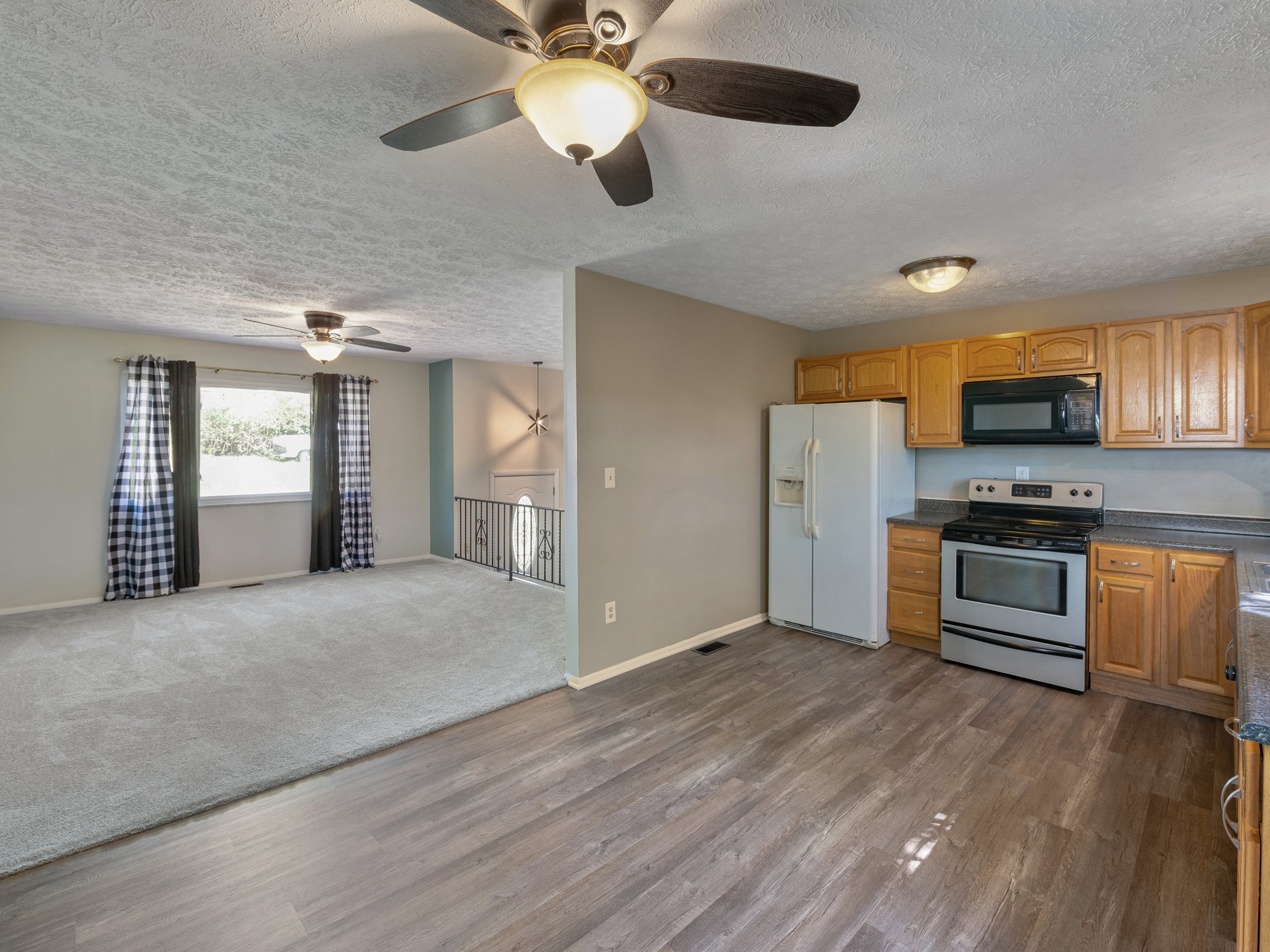 121 Pennmington way-10.jpg