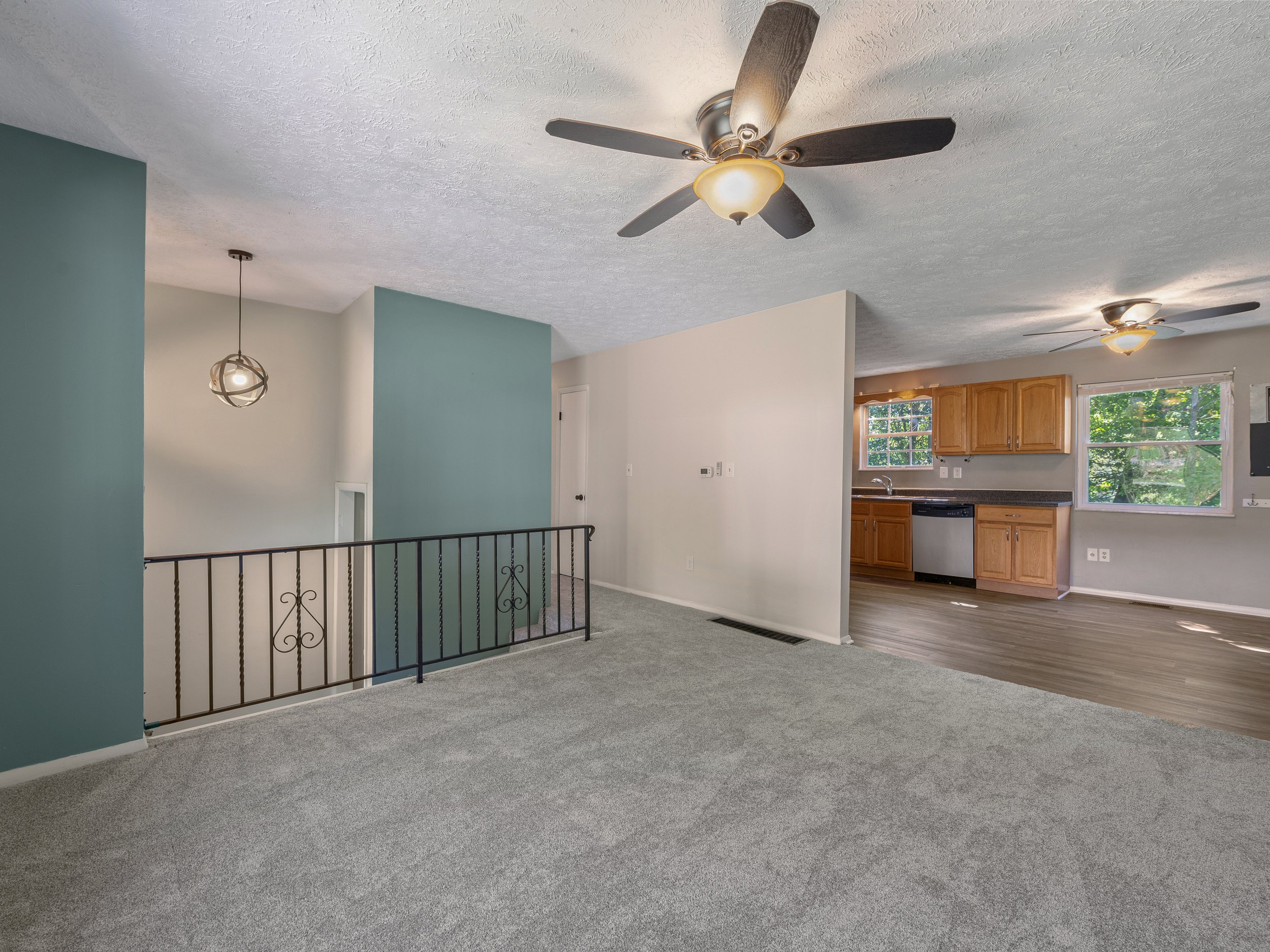 121 Pennmington way-5.jpg