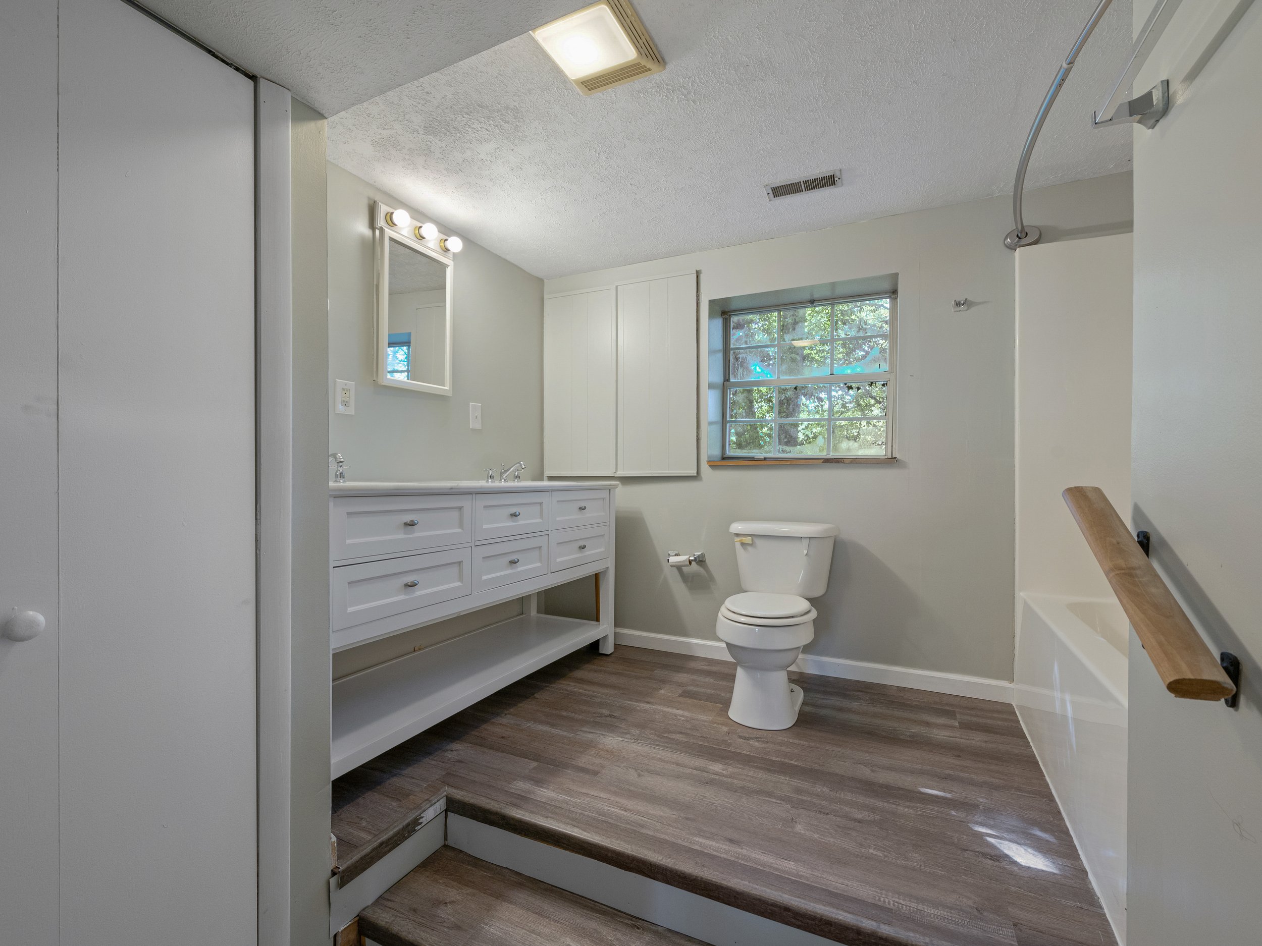 121 Pennmington way-27.jpg