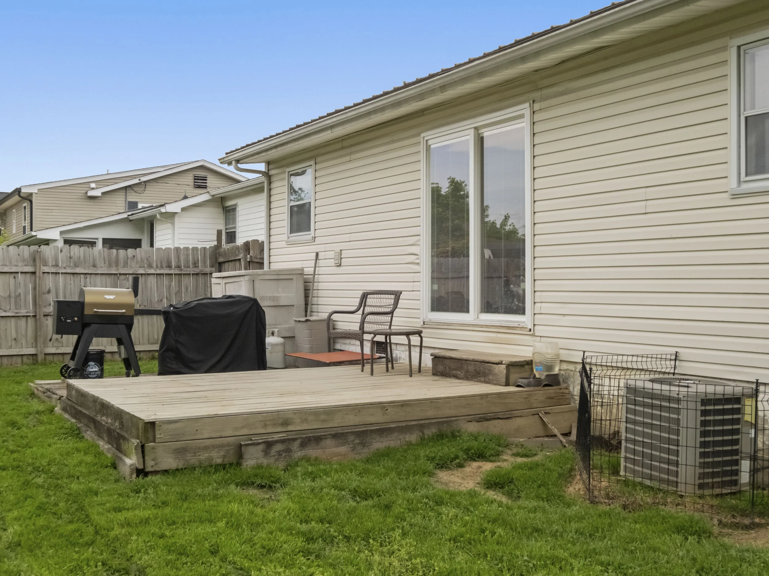 5.4.26 - 102 McKonky AVE-29.jpg