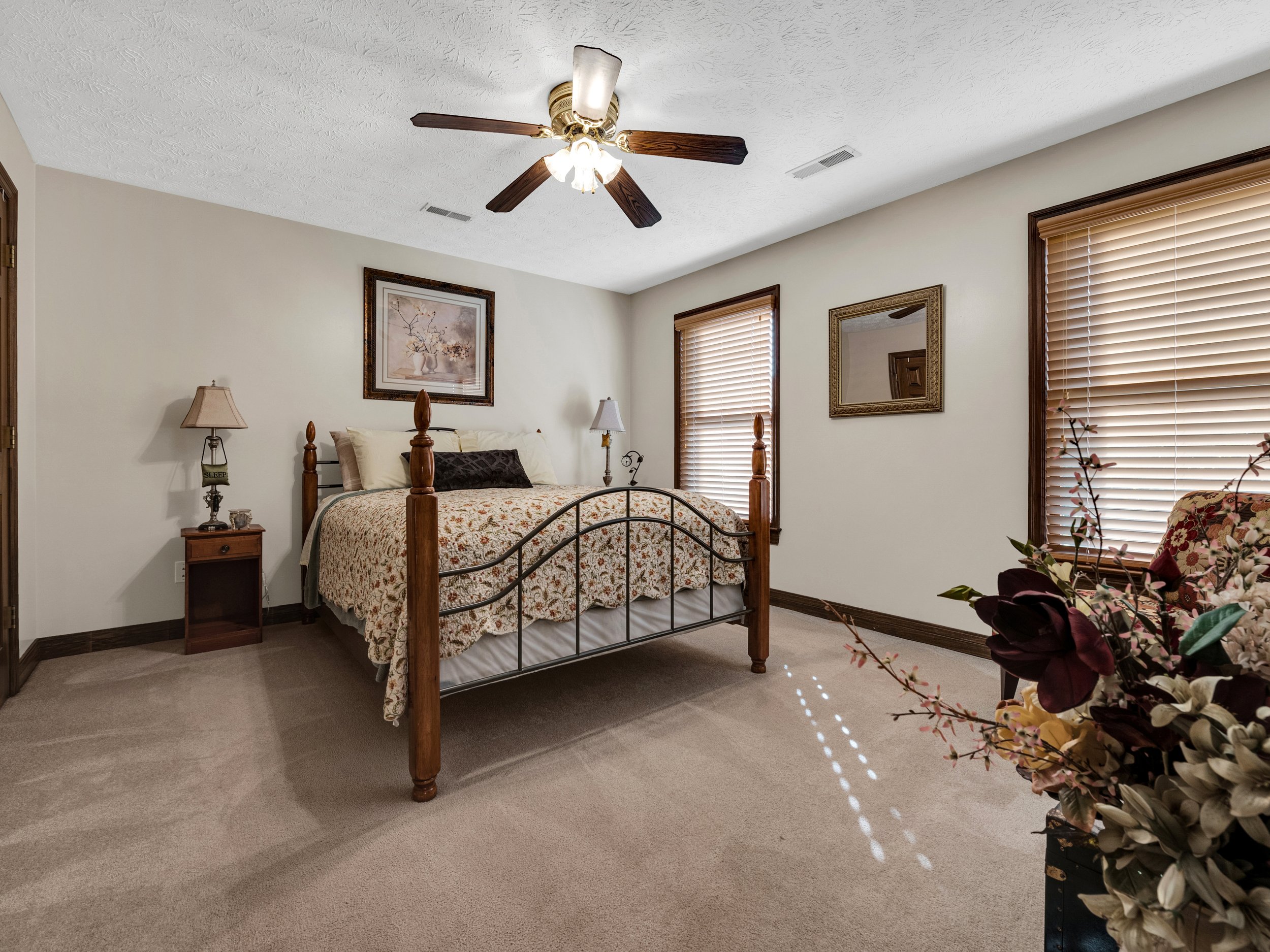 5010 BENNINGTON DRIVE-27.jpg