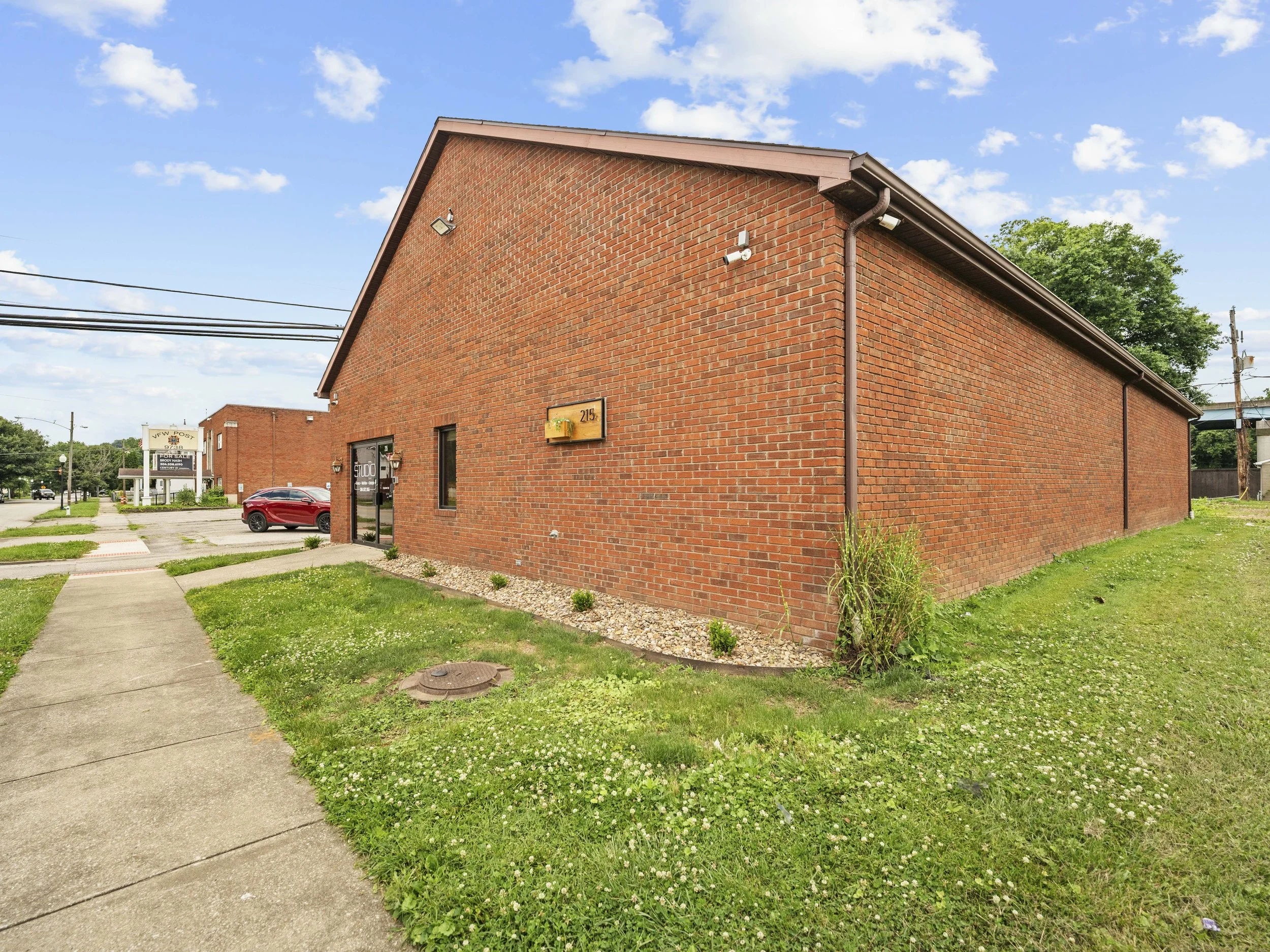 215 main st (27).jpg