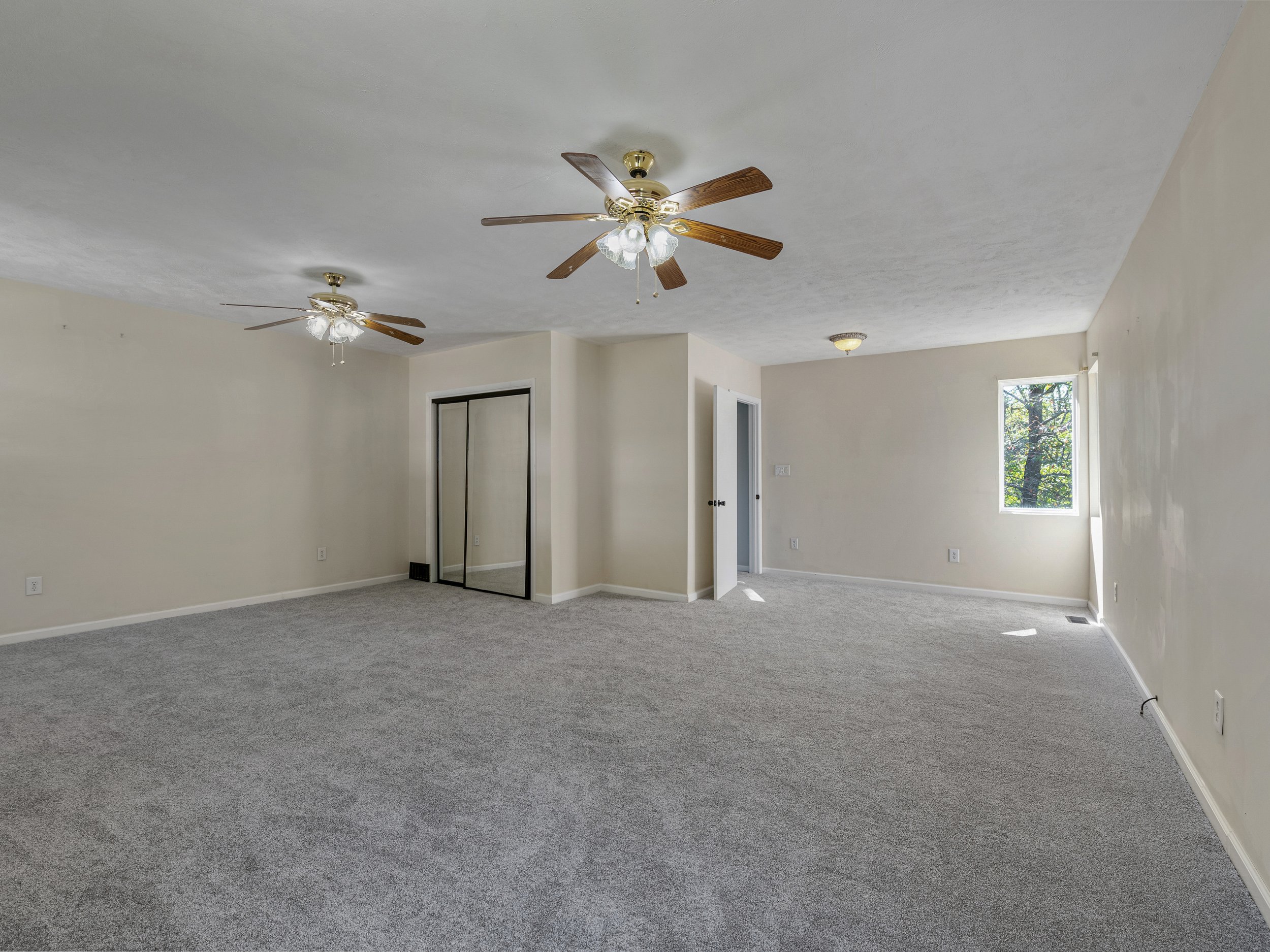 121 Pennmington way-15.jpg