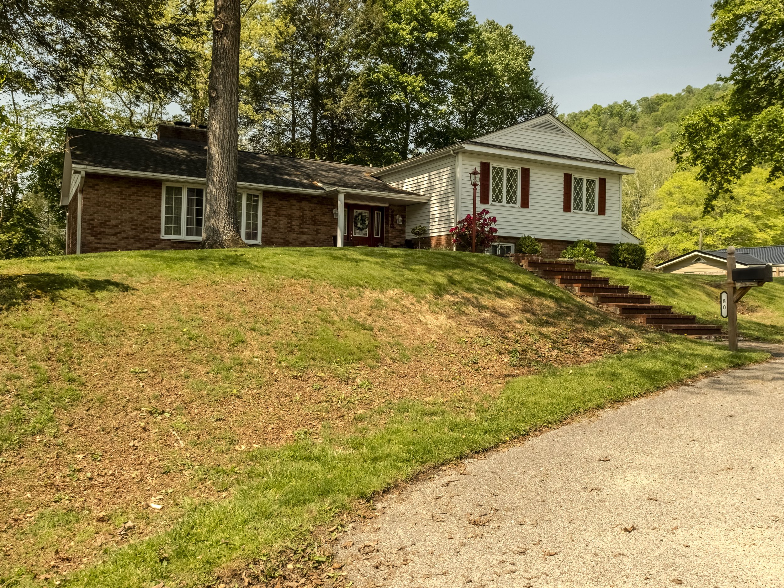 4.24.26 - 80 WOODLAND DR, MADISON WV-63.jpg