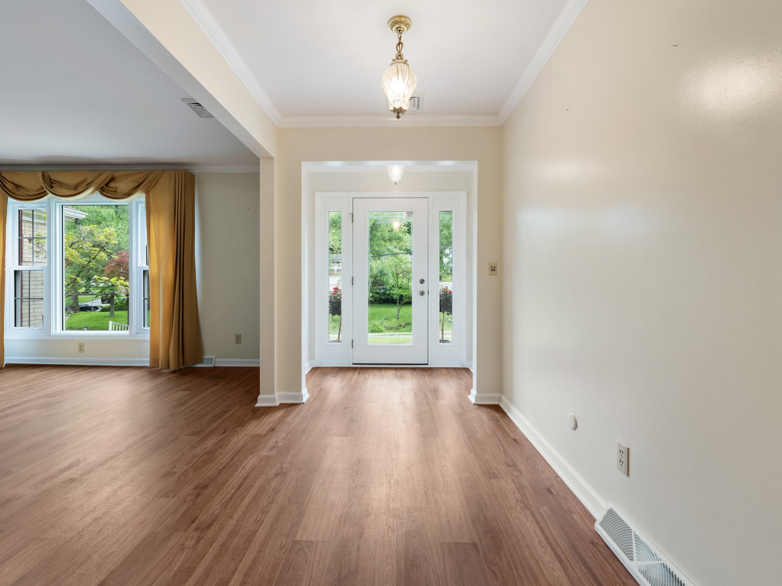 1807 Washington-10.jpg