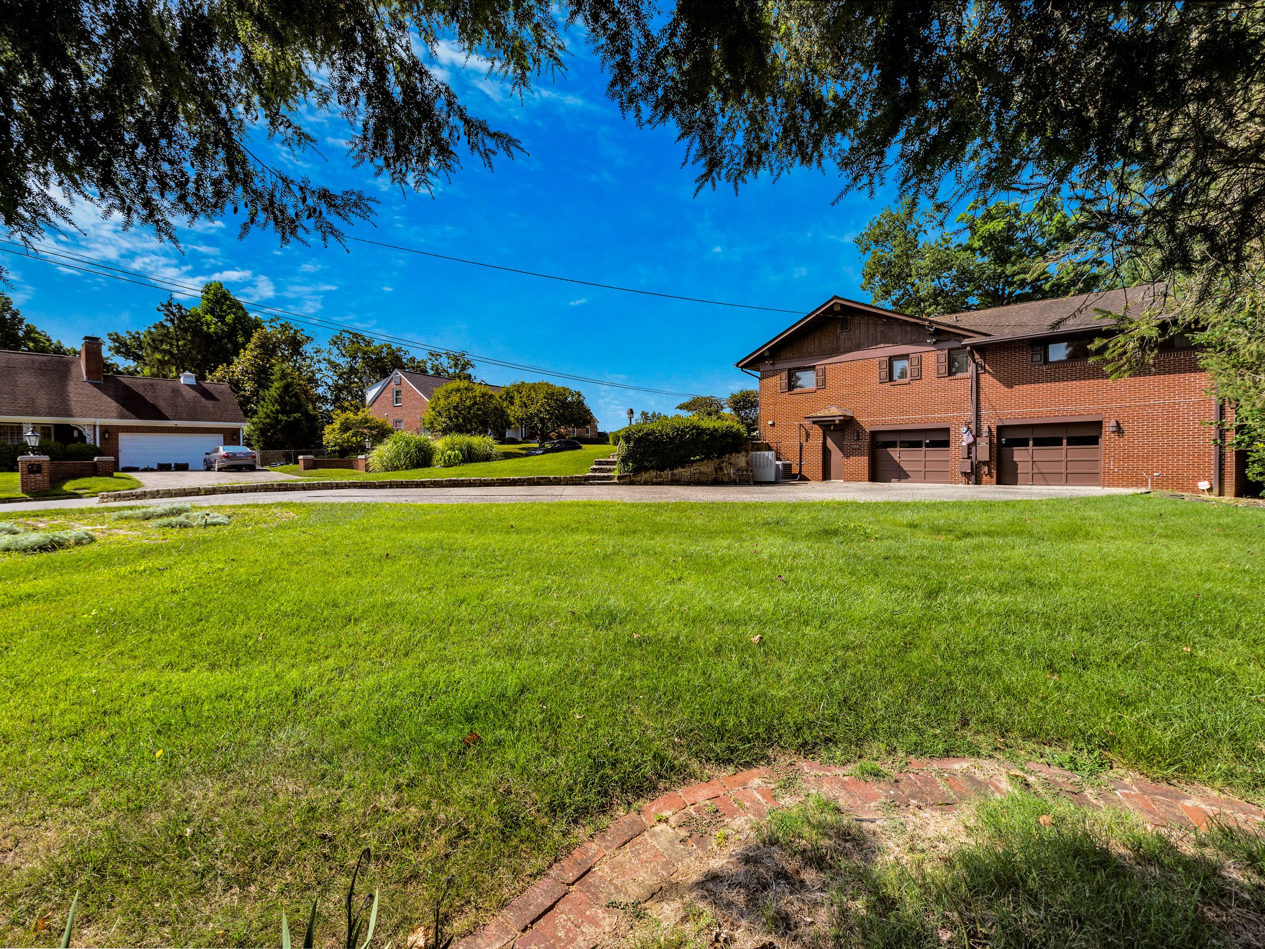 540 N Innwood Drice-52.jpg
