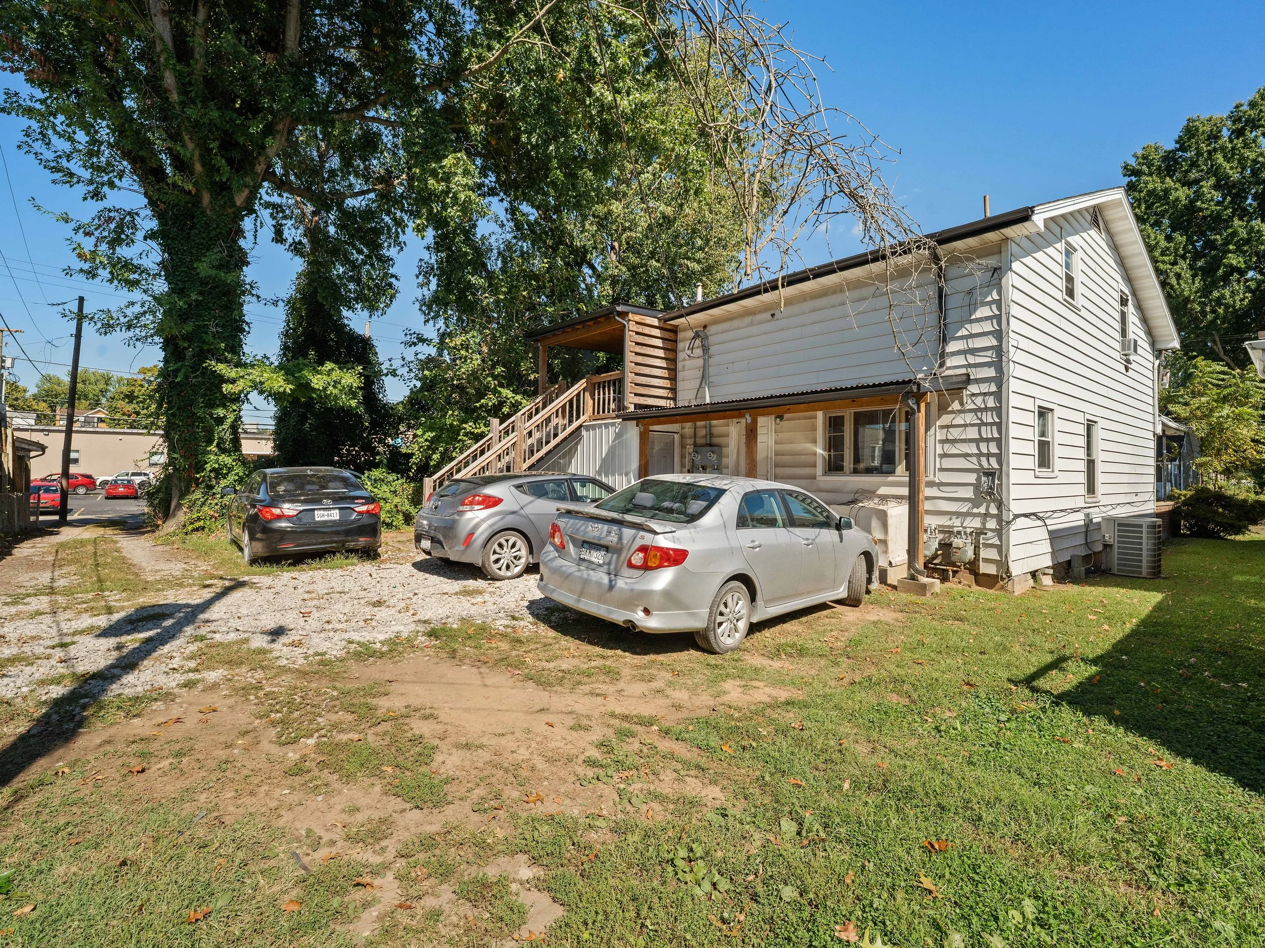 10.9.26 - 325 26th st duplex-31.jpg