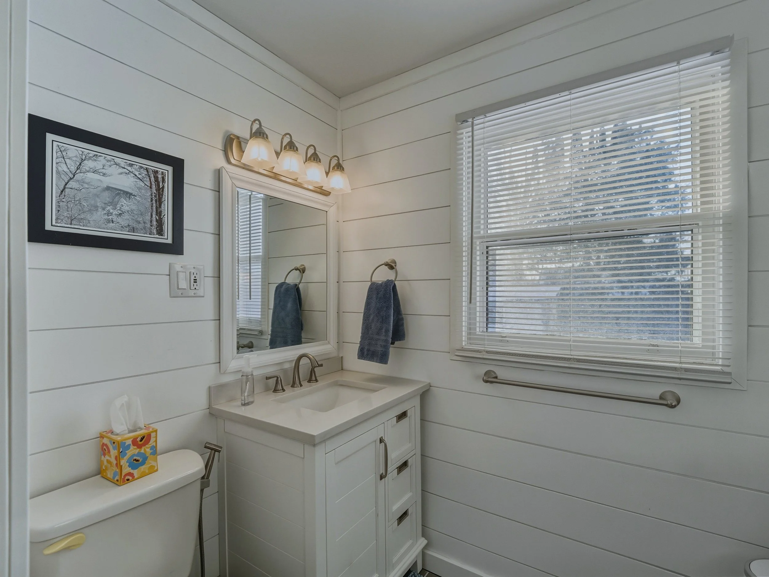 2.9.26 - 102 McConkey Dr-21.jpg