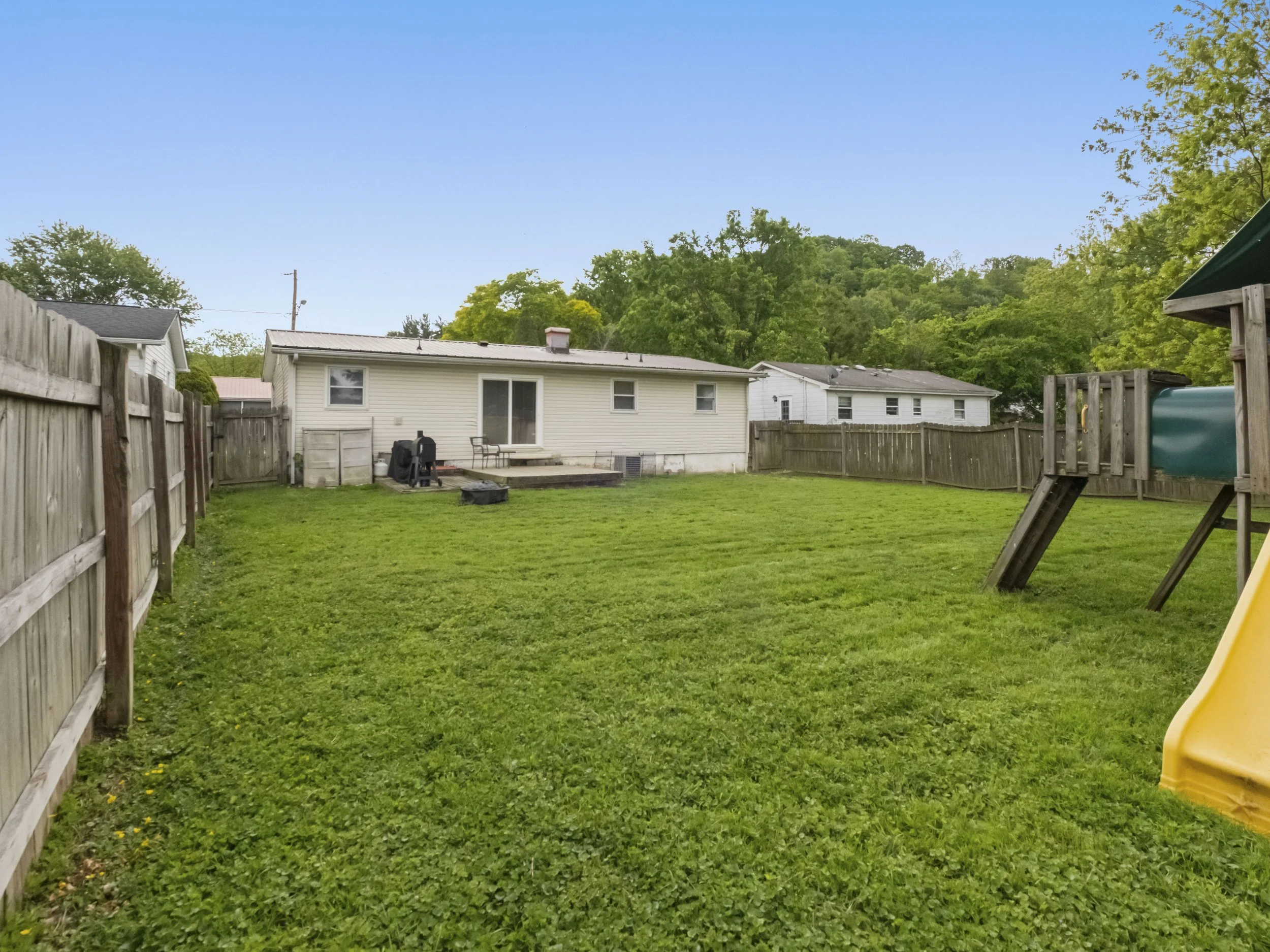 5.4.26 - 102 McKonky AVE-26.jpg