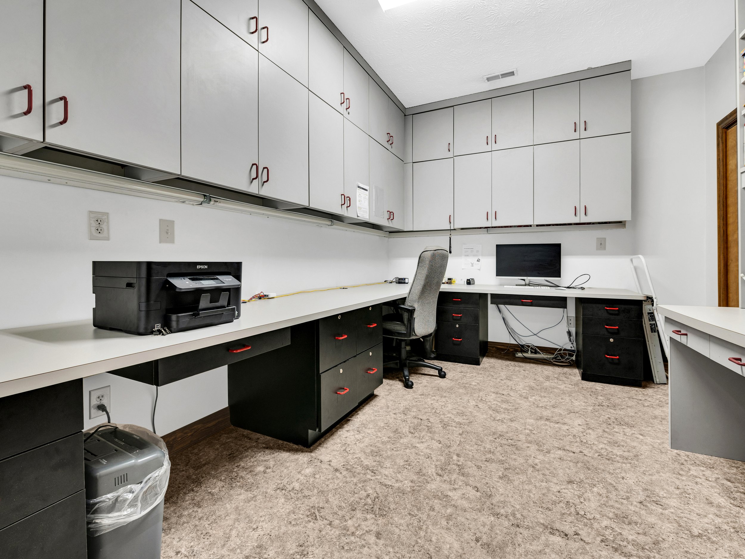 5010 BENNINGTON DRIVE-46.jpg