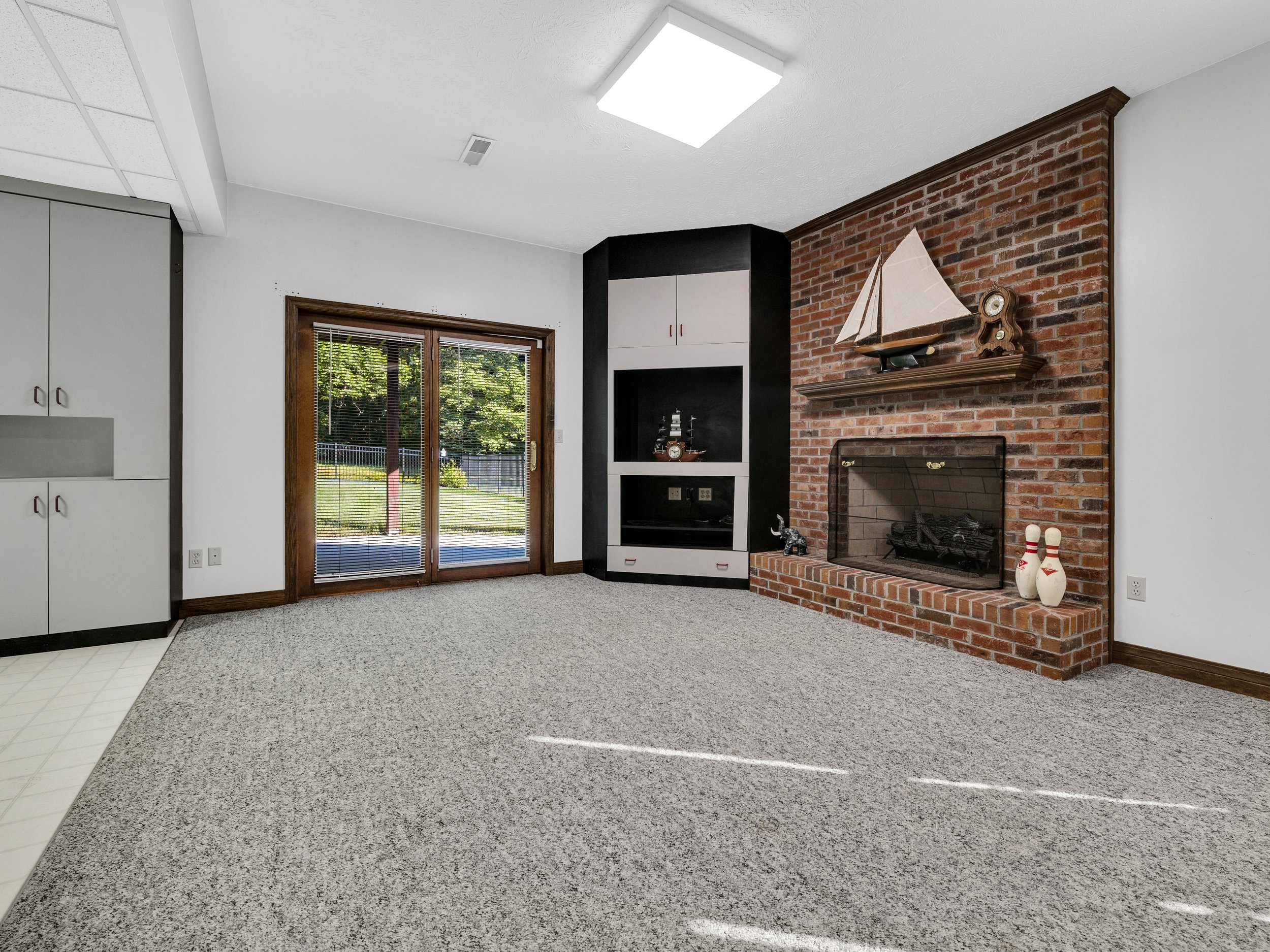 5010 BENNINGTON DRIVE-47.jpg