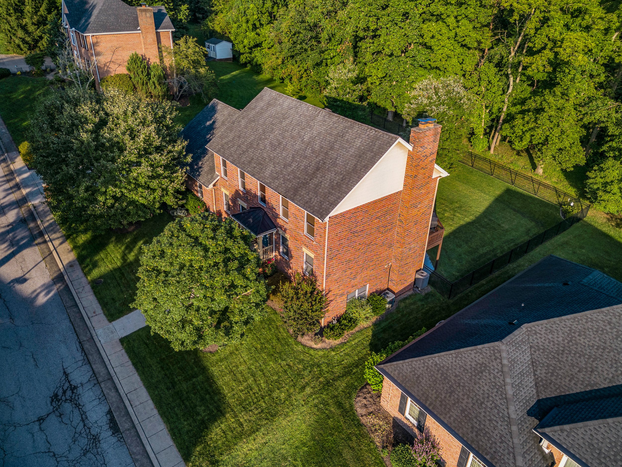 5010 BENNINGTON DRIVE-65.jpg