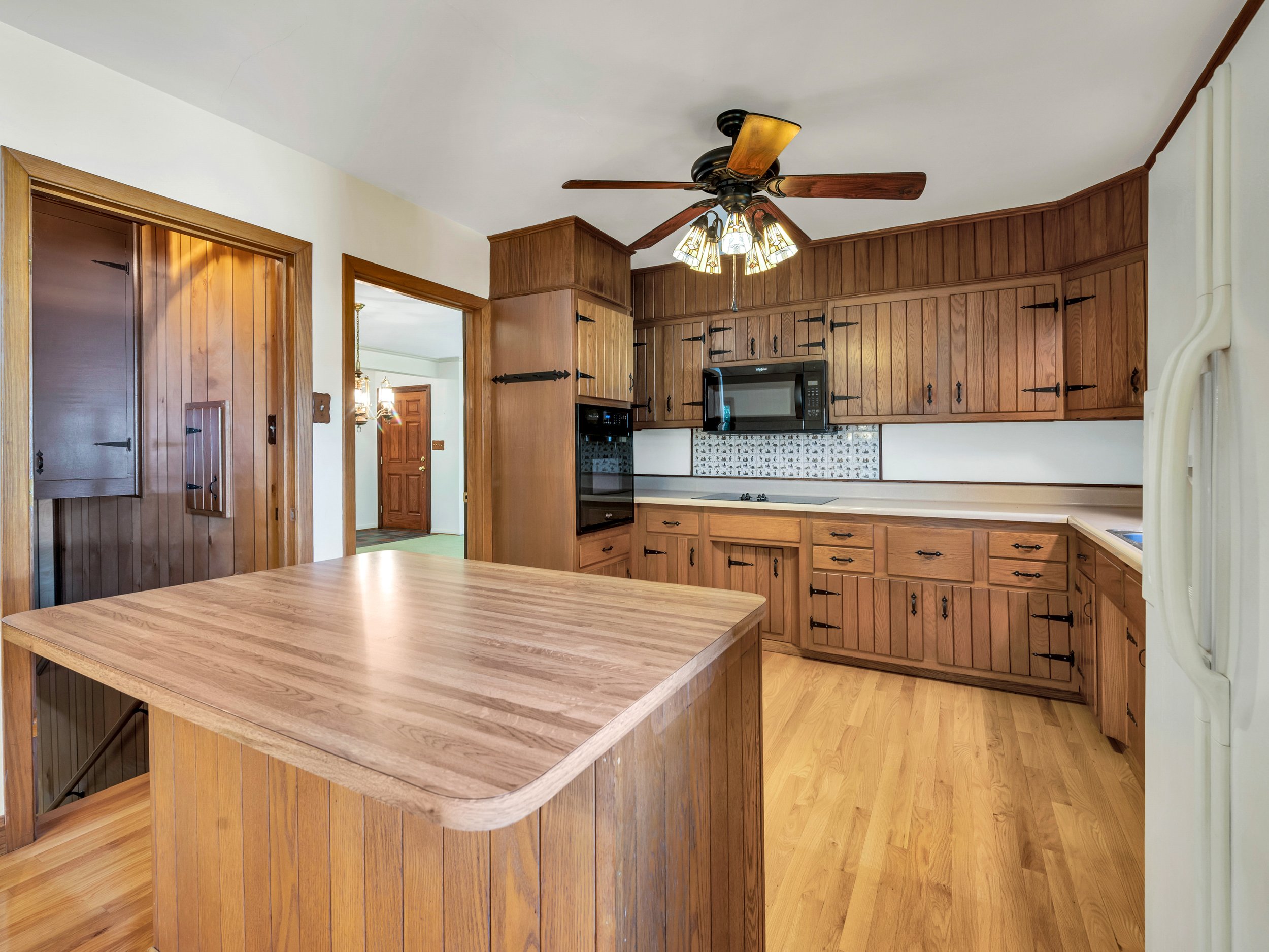 547 N Inwood-12.jpg