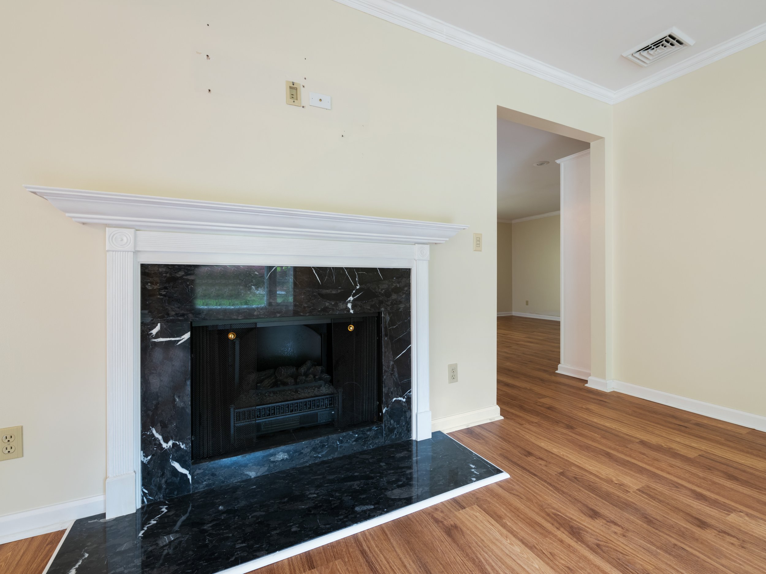 1807 Washington-13.jpg
