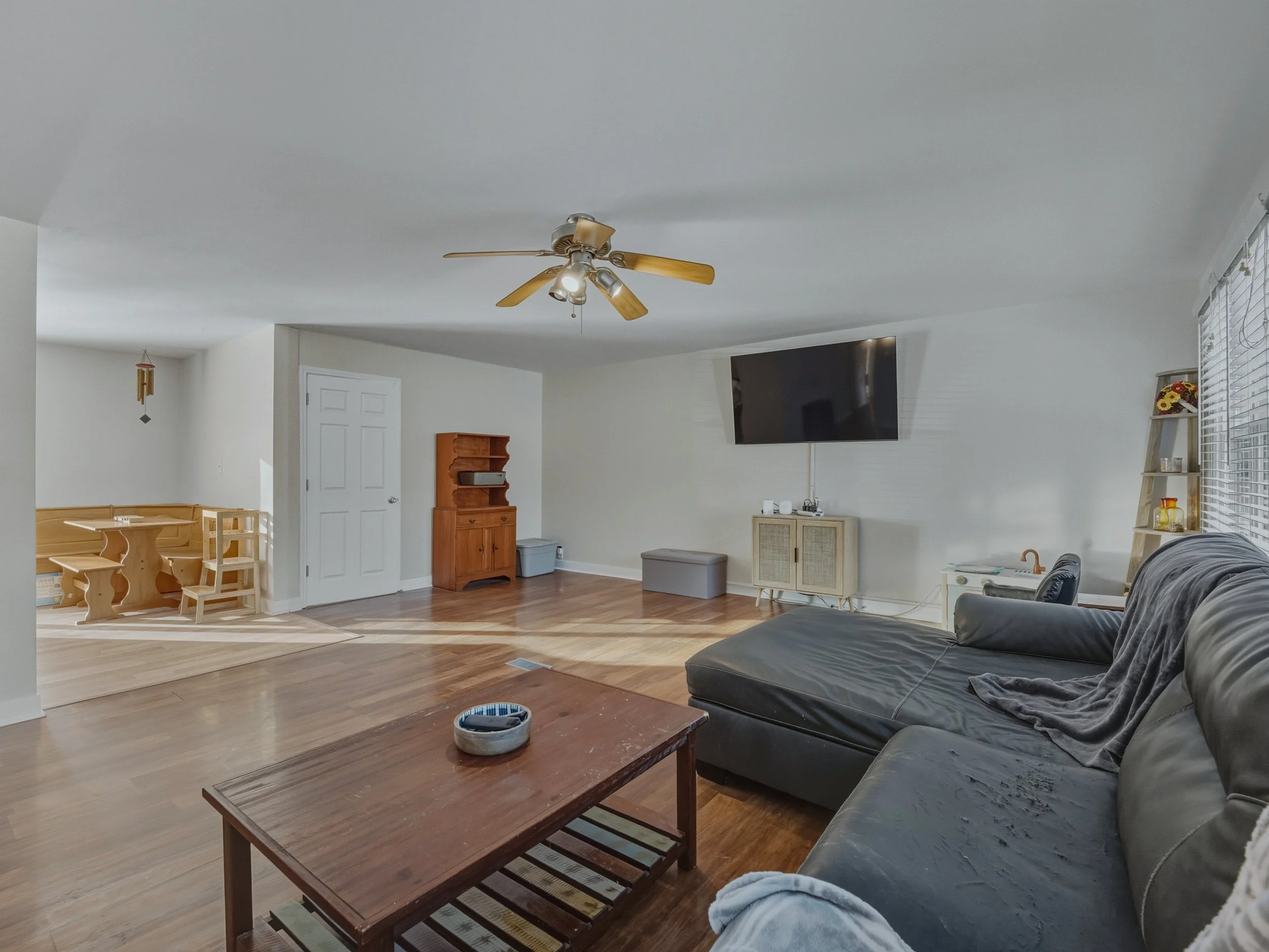 2.9.26 - 102 McConkey Dr-9.jpg