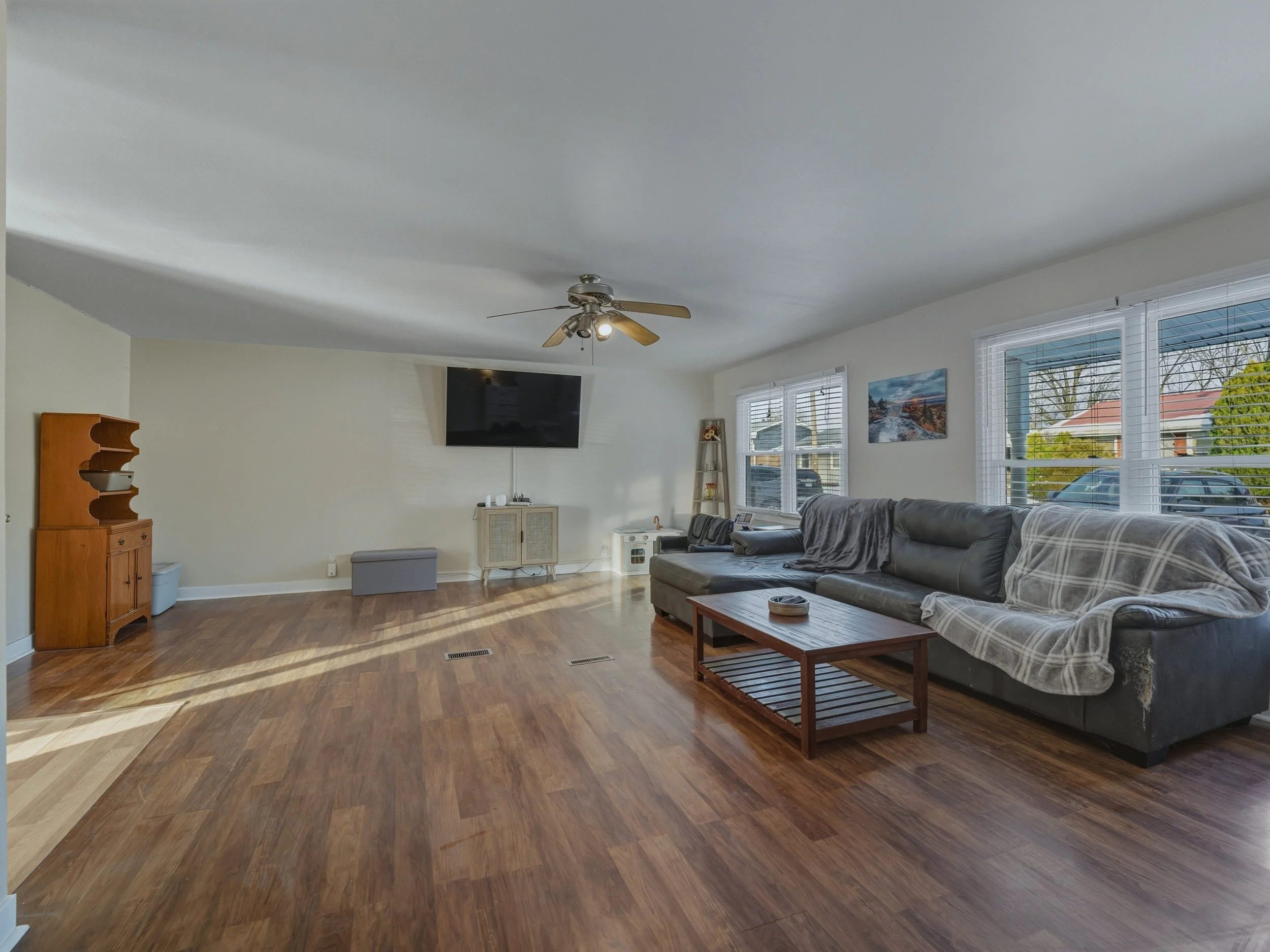 2.9.26 - 102 McConkey Dr-8.jpg