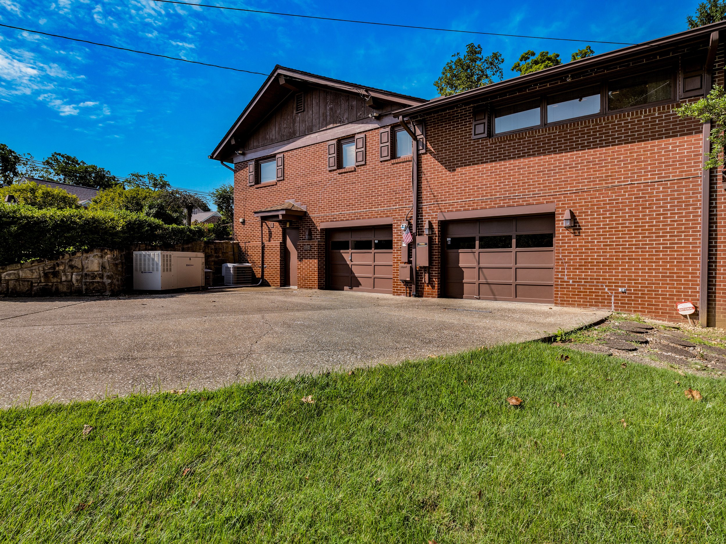 540 N Innwood Drice-53.jpg