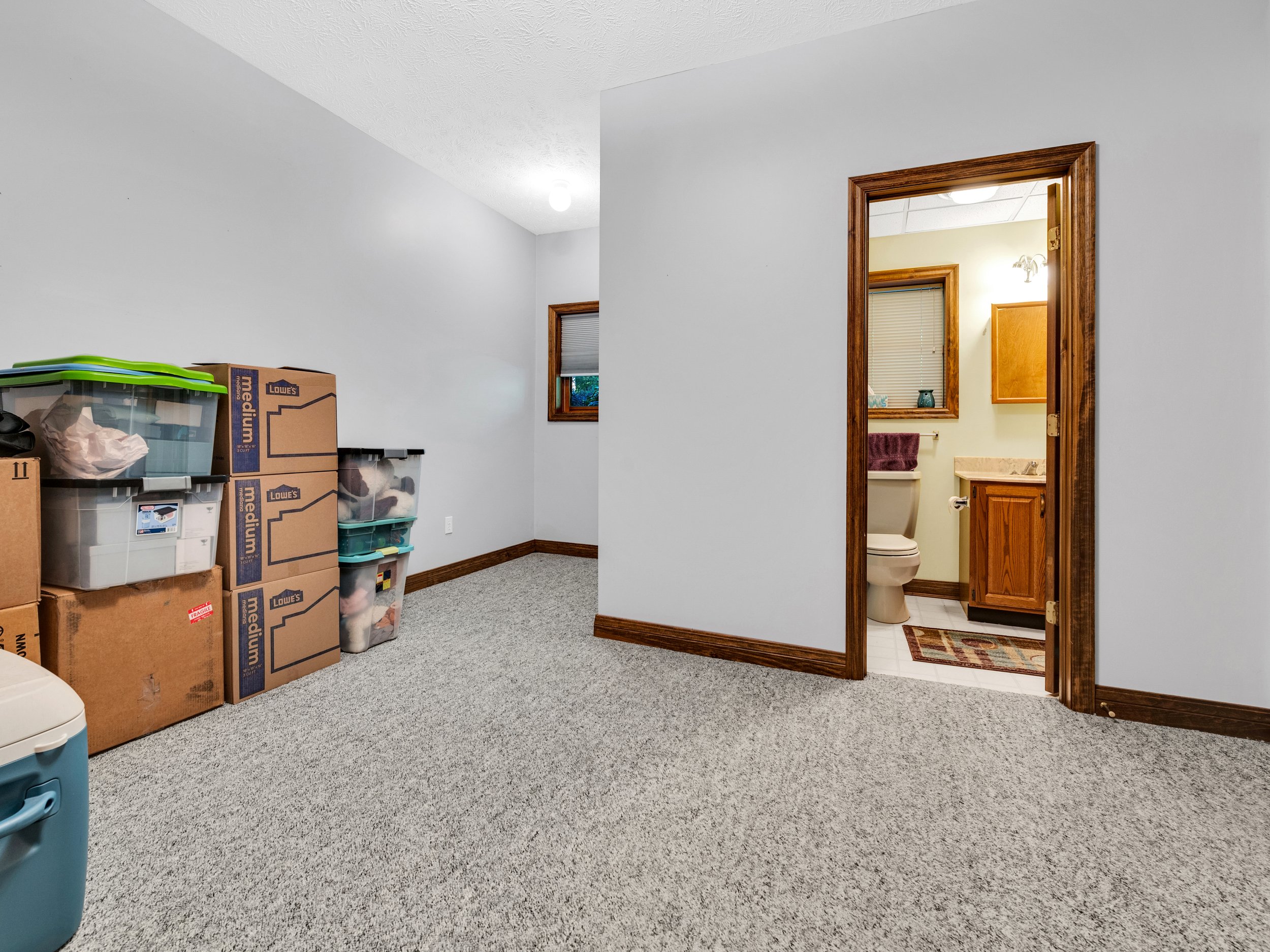 5010 BENNINGTON DRIVE-52.jpg