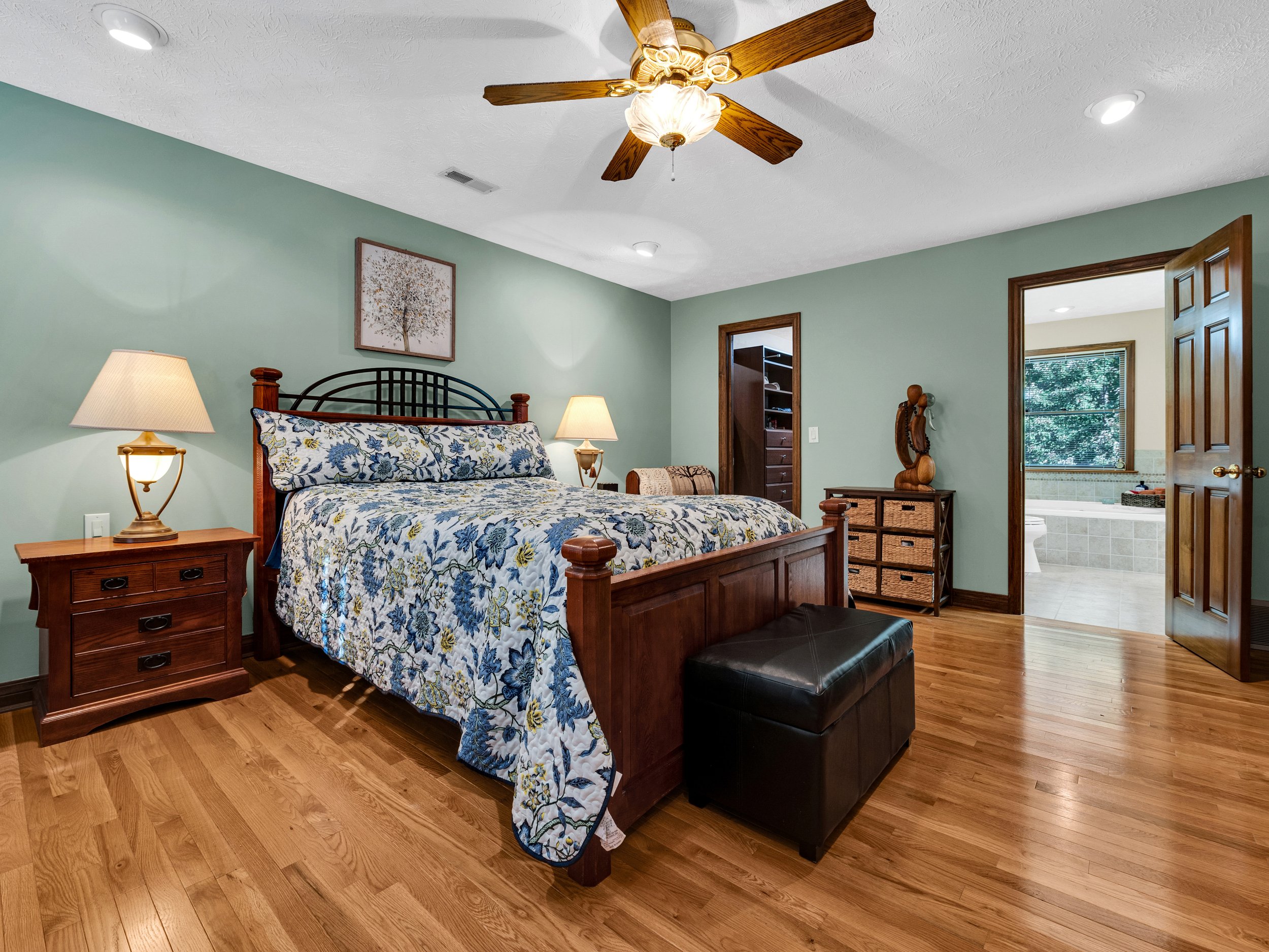 5010 BENNINGTON DRIVE-32.jpg