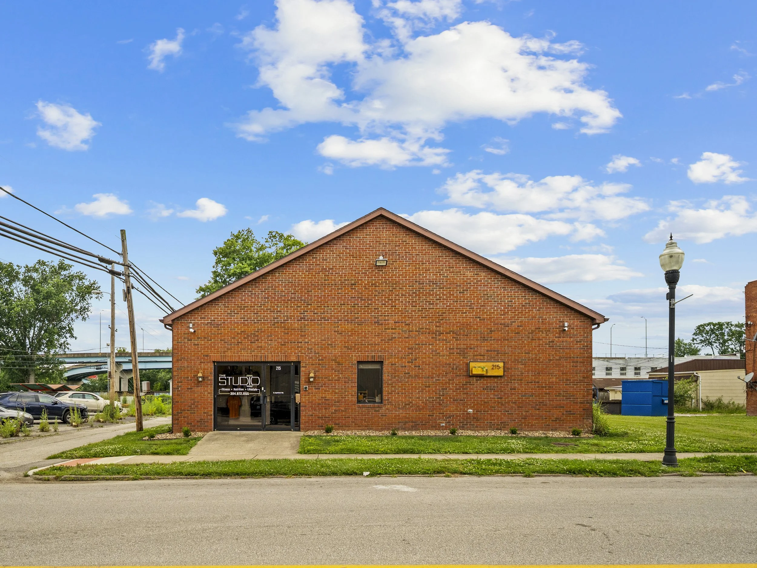 215 main st (24).jpg