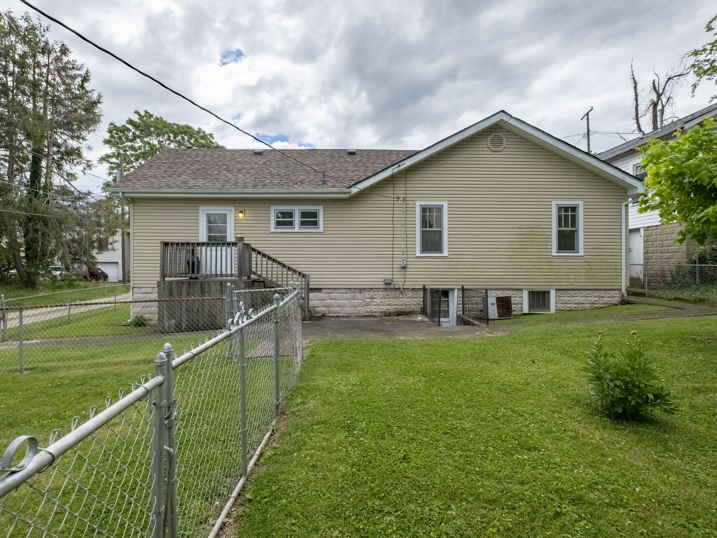 5.14.26 - 113 Sycamore St-20.jpg