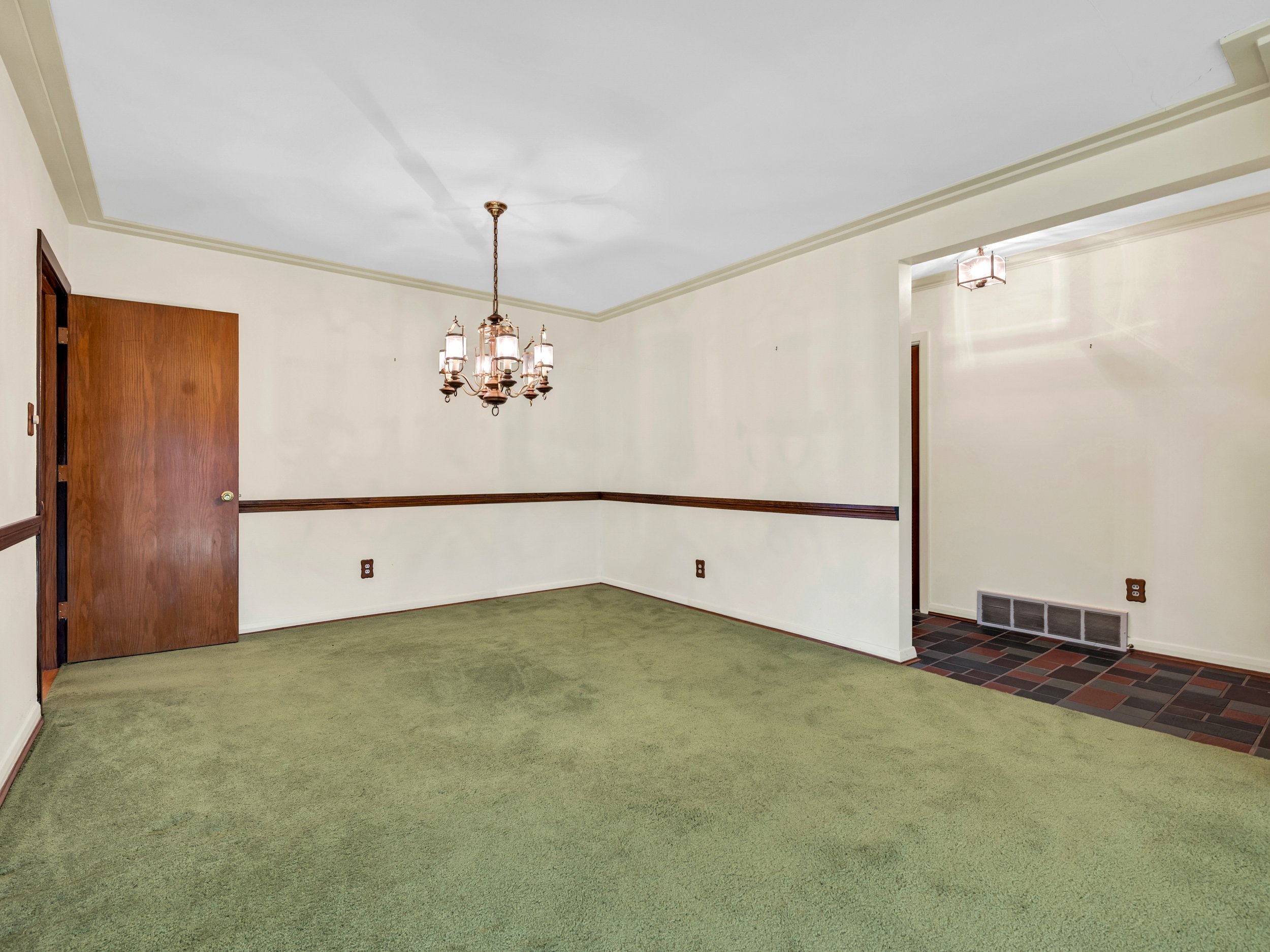 547 N Inwood-9.jpg