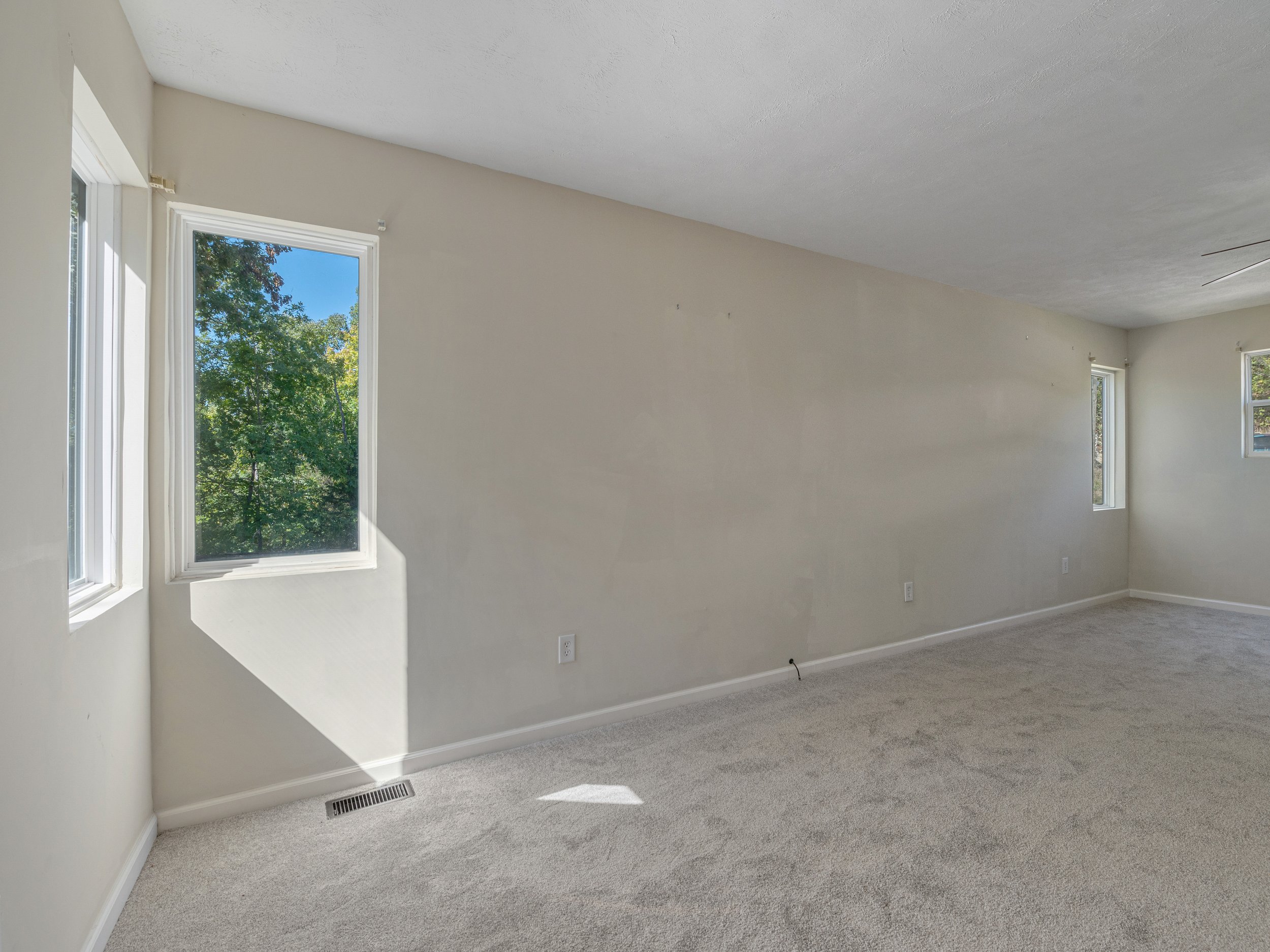 121 Pennmington way-13.jpg