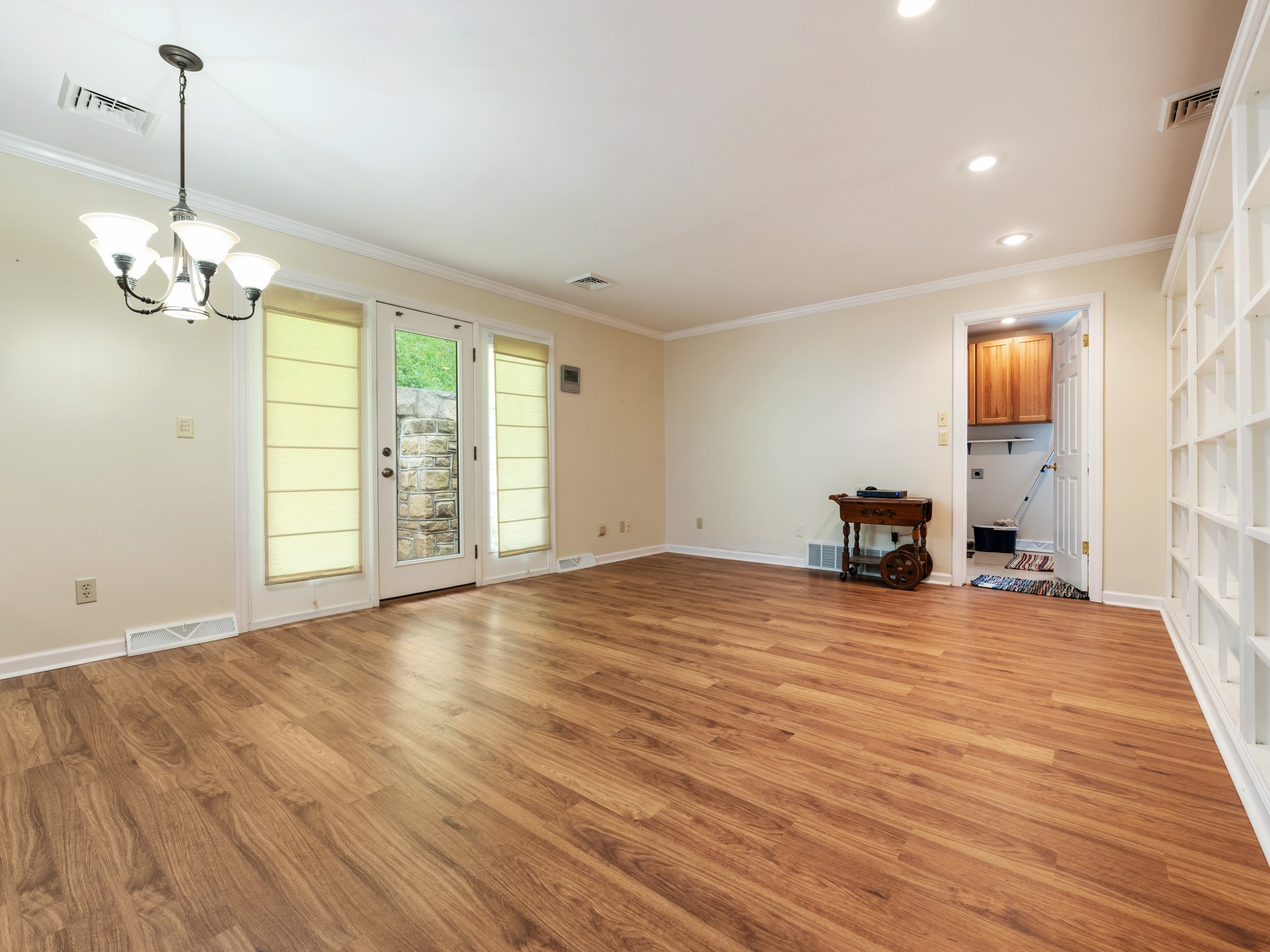 1807 Washington-24.jpg