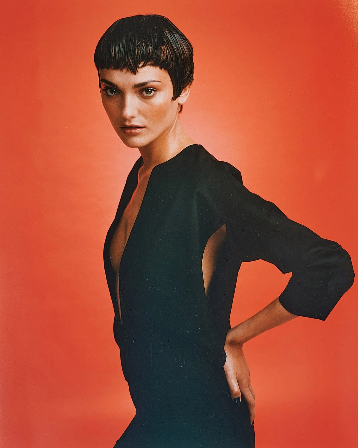  Original cover l' Officiel Paris with Laura Ponte.