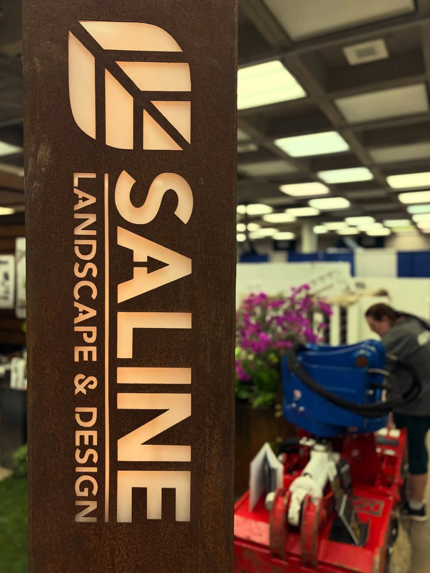 Have landscape wishes for your home? Visit us at the Arrowhead Home Show for ALL the things (see pics): outdoor lighting, hardscape resources, planting expertise, garden design, tons of photos on our gallery screen, outdoor kitchen ideas, creative pe