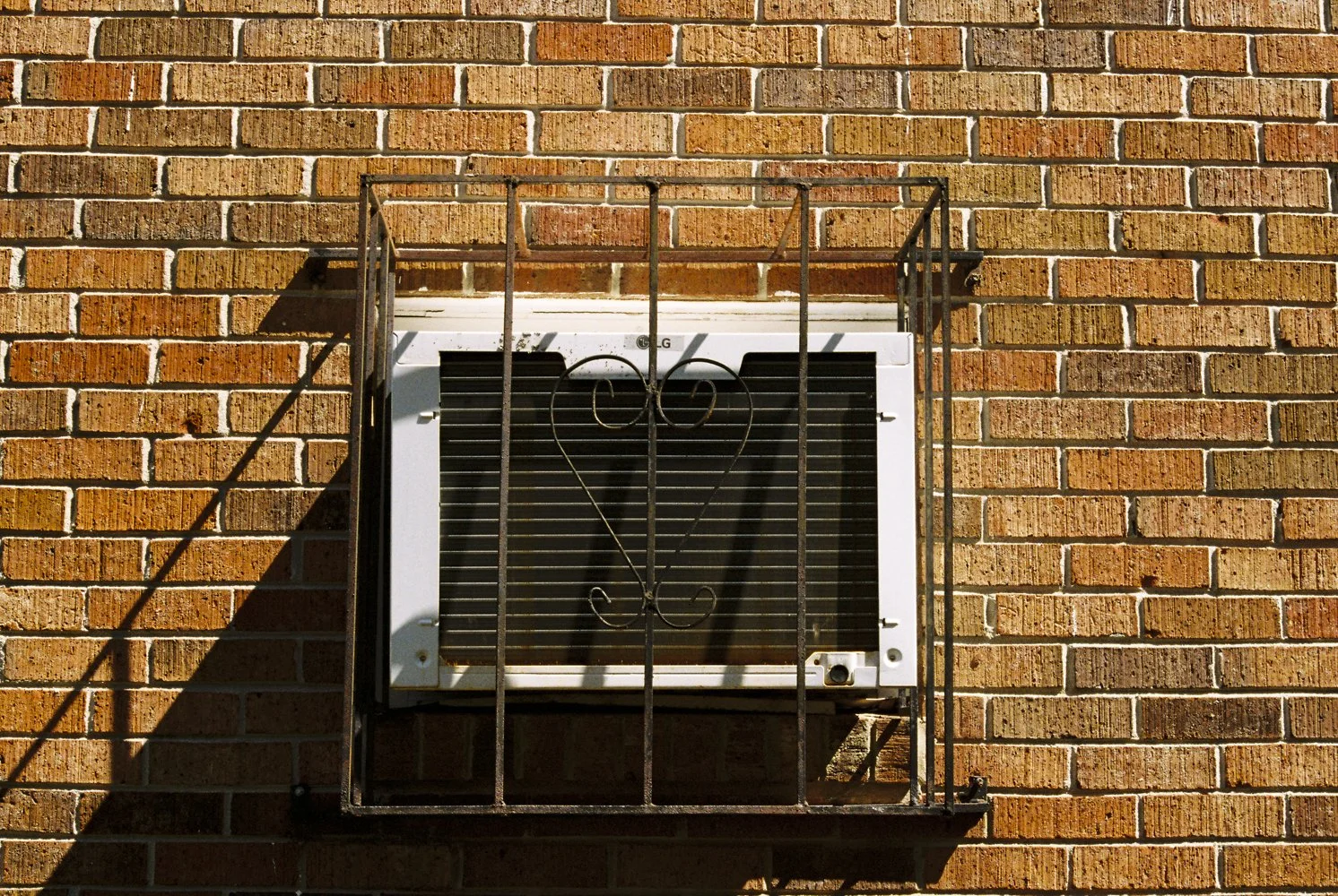 318171002595-R1-054-25A.jpg