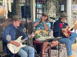 The Owls and Cheese Shop 831