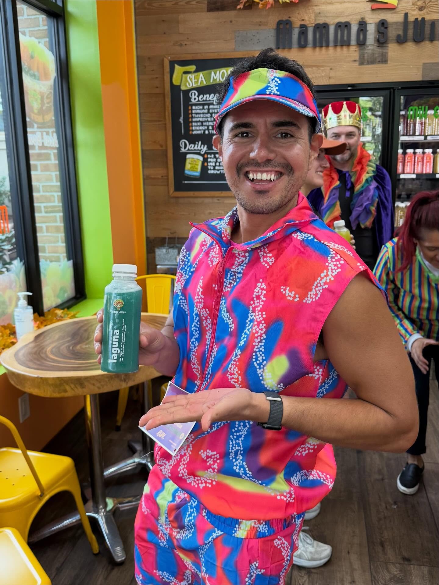 Community that runs together, juices together 💚
Huge thank you to everyone who joined our 5K with @adrenalinerunclub ! You brought the energy, the smiles, and the sweat &mdash; we brought the fuel 🧃🏃&zwj;♀️
#SacaleJugoALaVida #MammasJuicery #RunCl