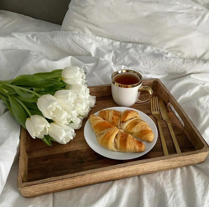 Last minute Valetine&rsquo;s Day gift idea: an Insta worthy breakfast in bed that feels both luxurious and low-pressure, with the thoughtful gesture showing you care about the little moments that matter most.💖 

Sometimes, intimate celebrations with