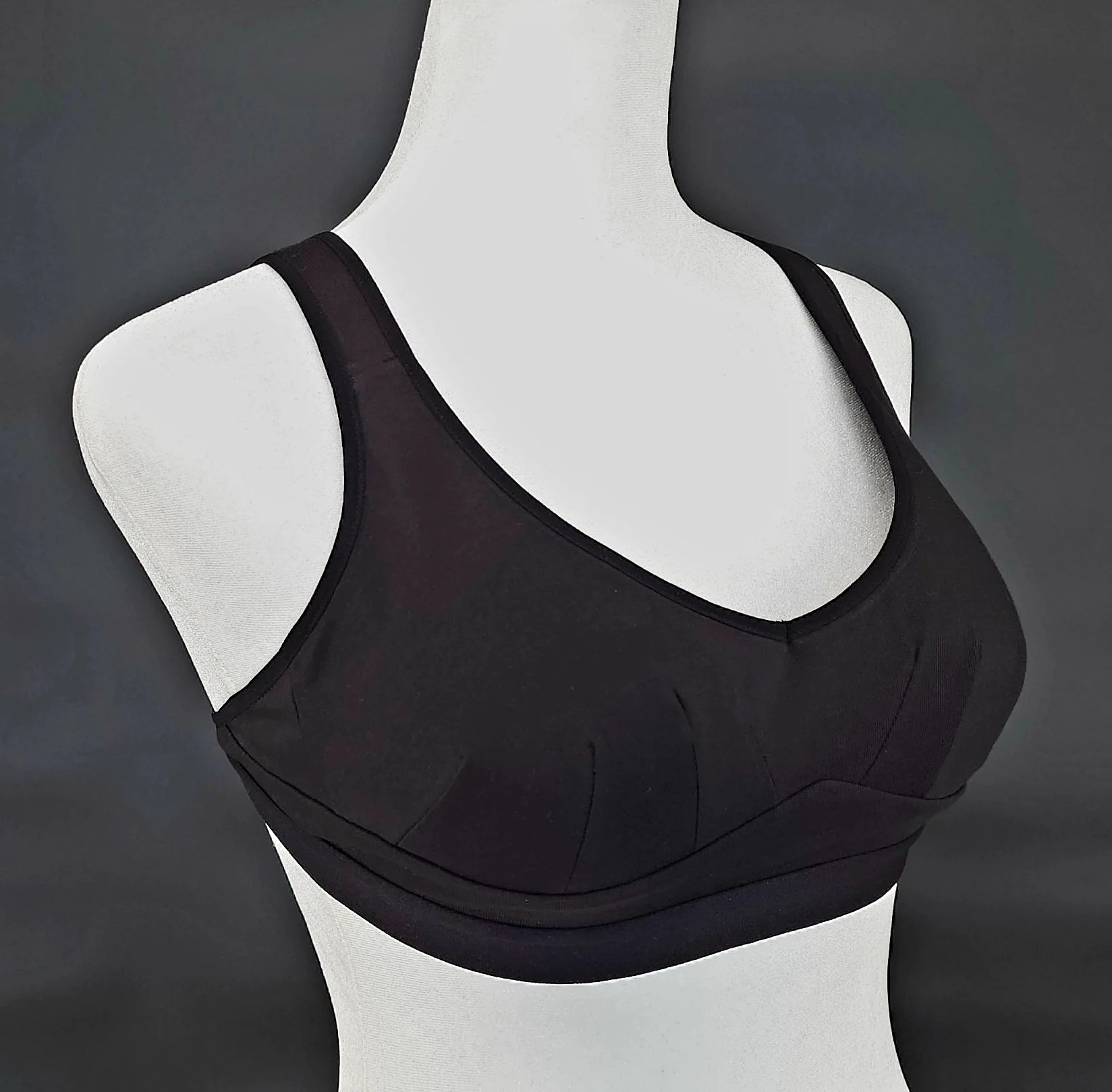 The BraBerry, patented, no underwire, no stomach pressure, pure cotton, Posture correcting back strap combination,  45 degree side view with original crisscross back straps.