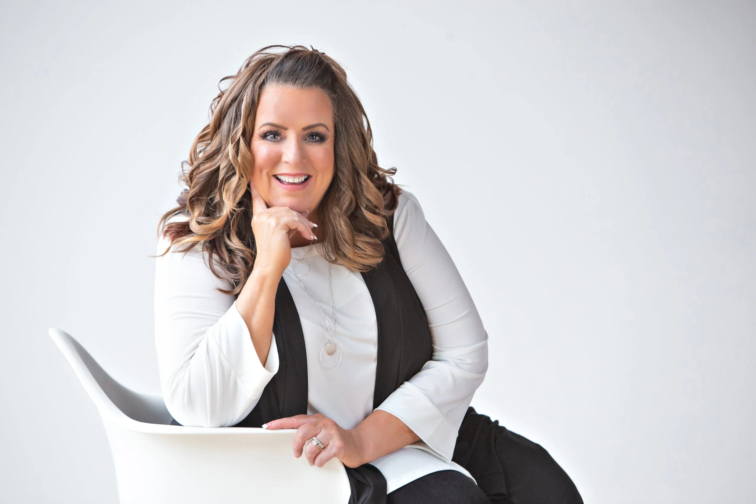 Comedian Kelly Swanson with Special Guest Dawn Landes @ the JPAC