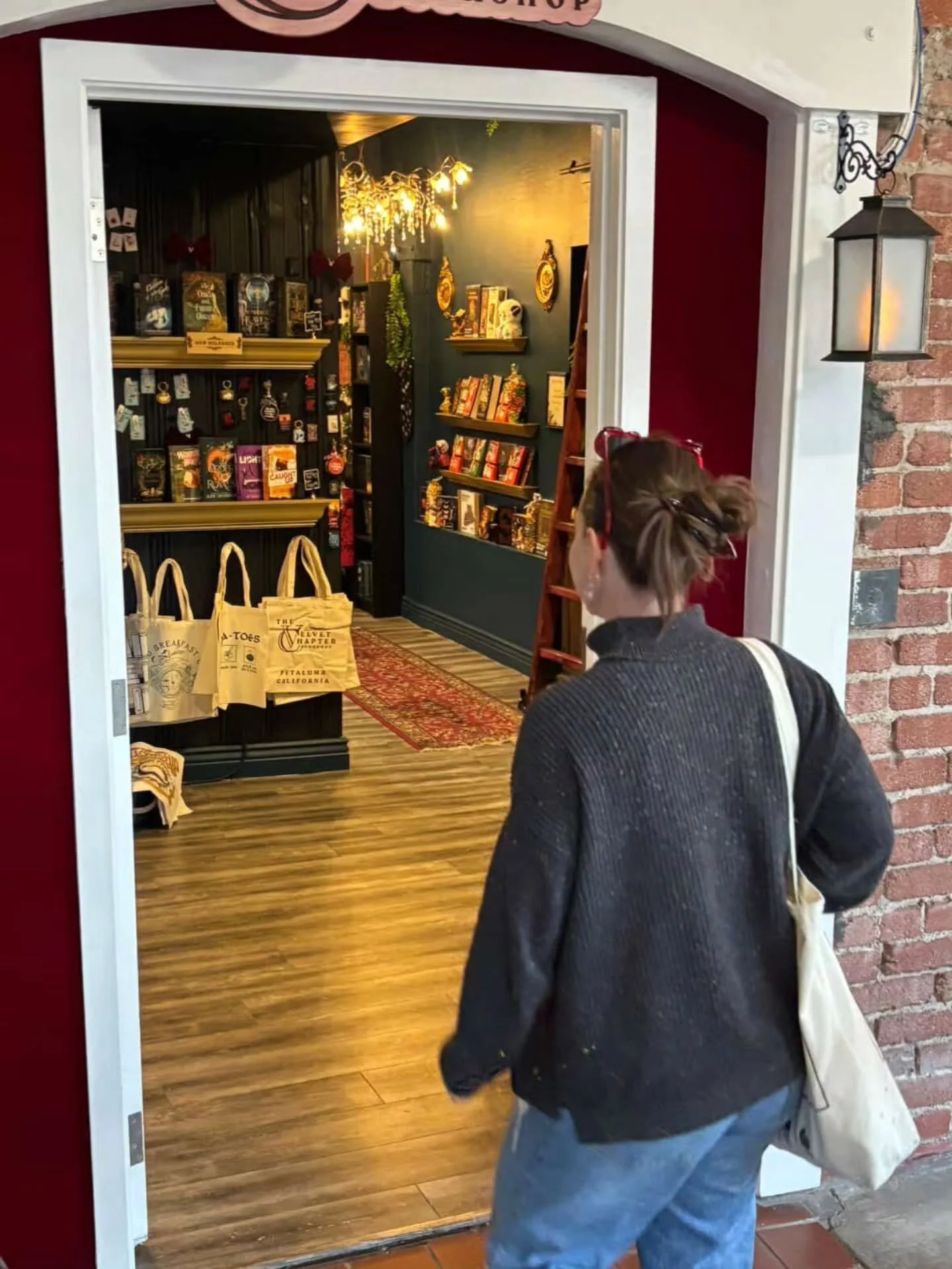 A Velvet Chapter Moment

@paulalafferty_writes has officially marked her place in Velvet Chapter history ✨

After a stop into the shop and getting to see our little indie space, Paula left her signature behind, both on our walls and in her books 💖

