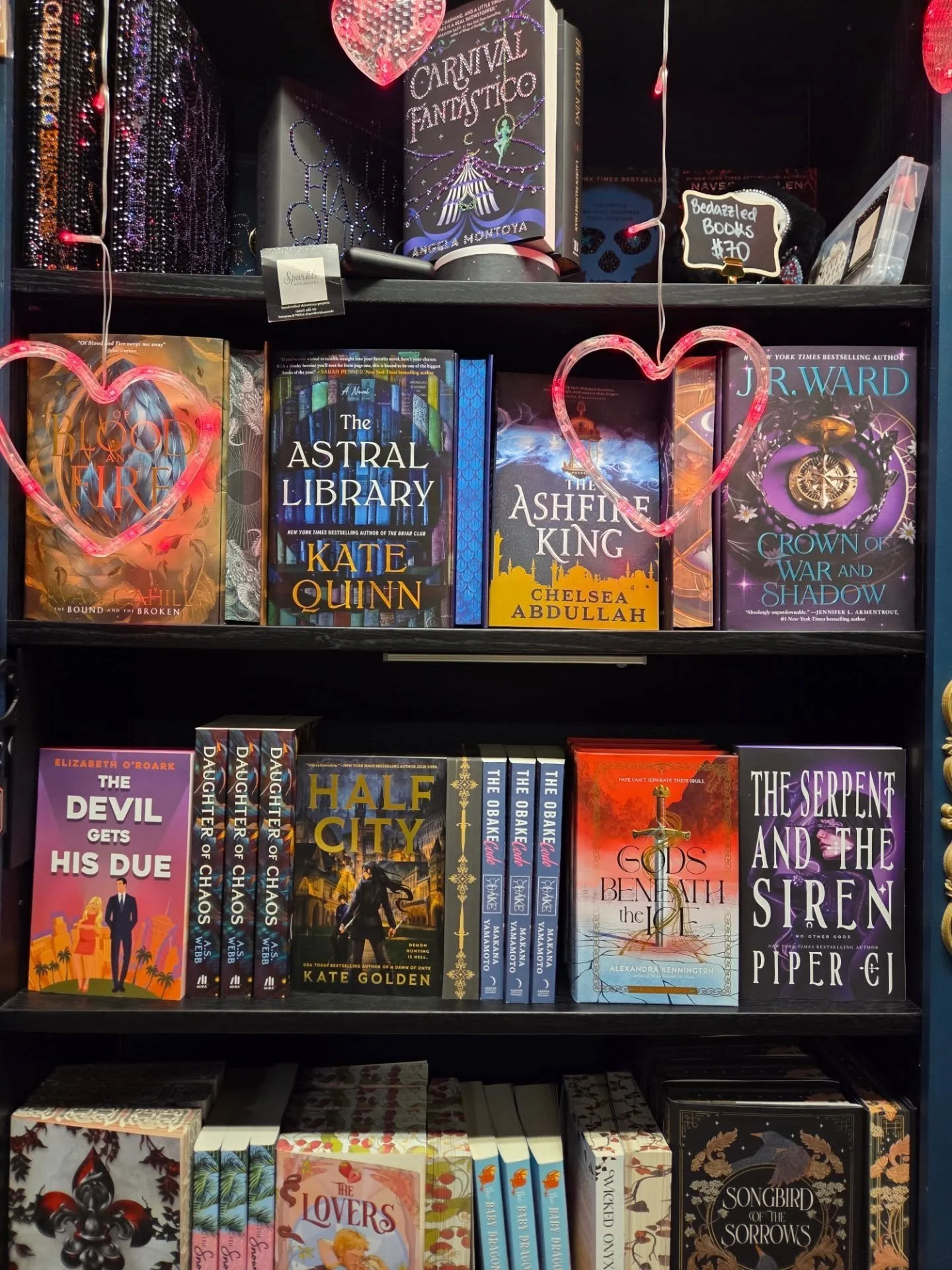 ✨📚 NEW RELEASE TUESDAY 📚✨

Fresh magic has landed on our shelves and this week&rsquo;s lineup is led by a very special signed edition 👀

🐉 Of Blood and Fire by Ryan Cahill - signed editions 
🔥 Half City by Kate Golden
👑 Crown of War and Shadows