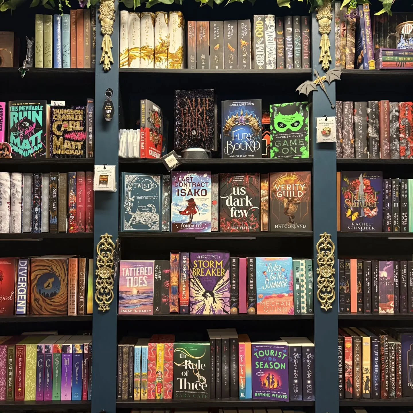 New Releases have arrived&hellip; and the shelves are feeling a little magical 

Leading the way: Fury Bound by Sable Sorensen &mdash; fierce, fiery, and ready to ignite your next obsession.

Drifting in alongside it:
🌙 Verity Guild by Mai Corland &
