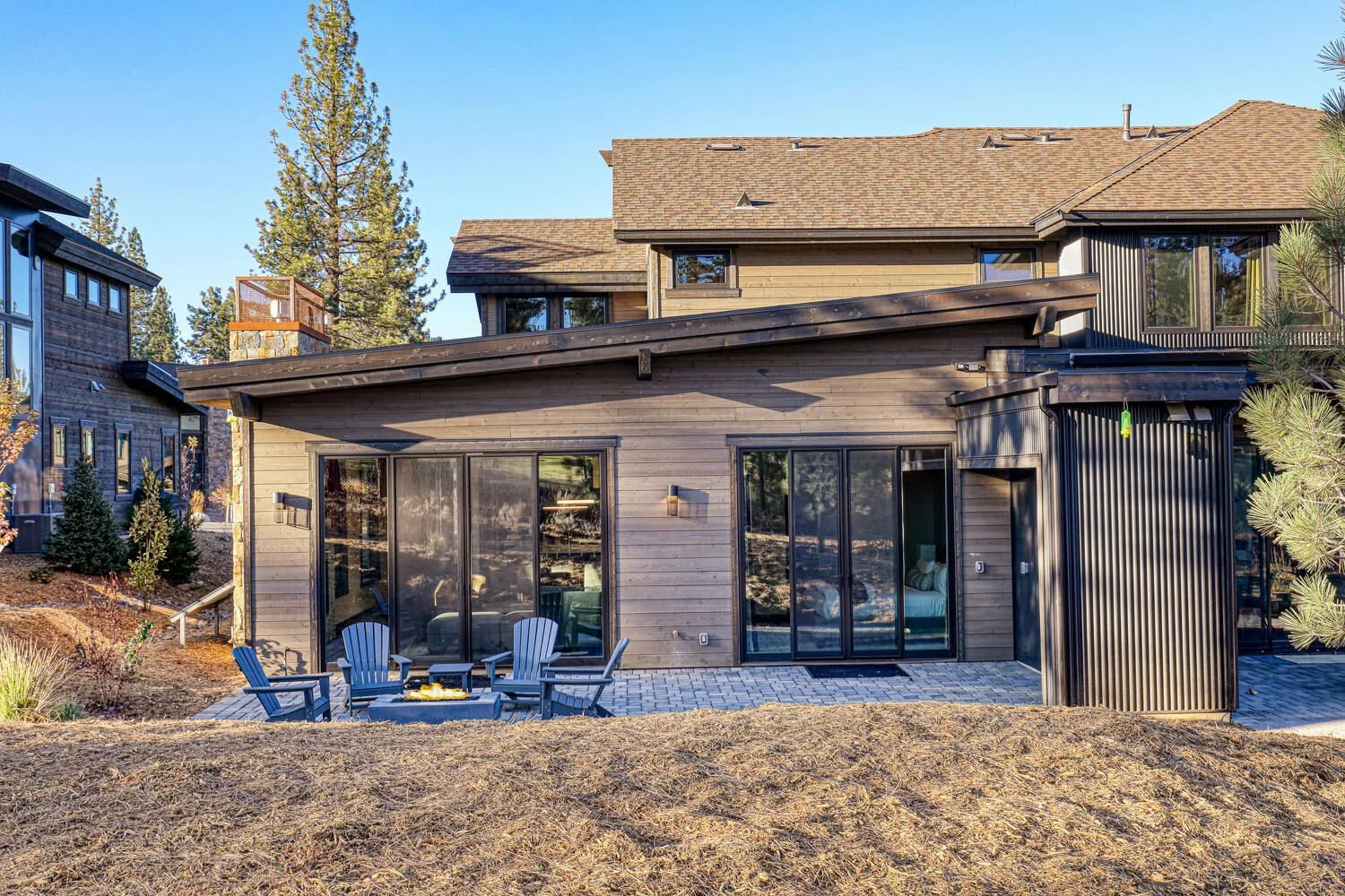 10108-Corrie-Ct-Truckee-CA-large-017-023-Exterior-1500x1000-72dpi.jpg