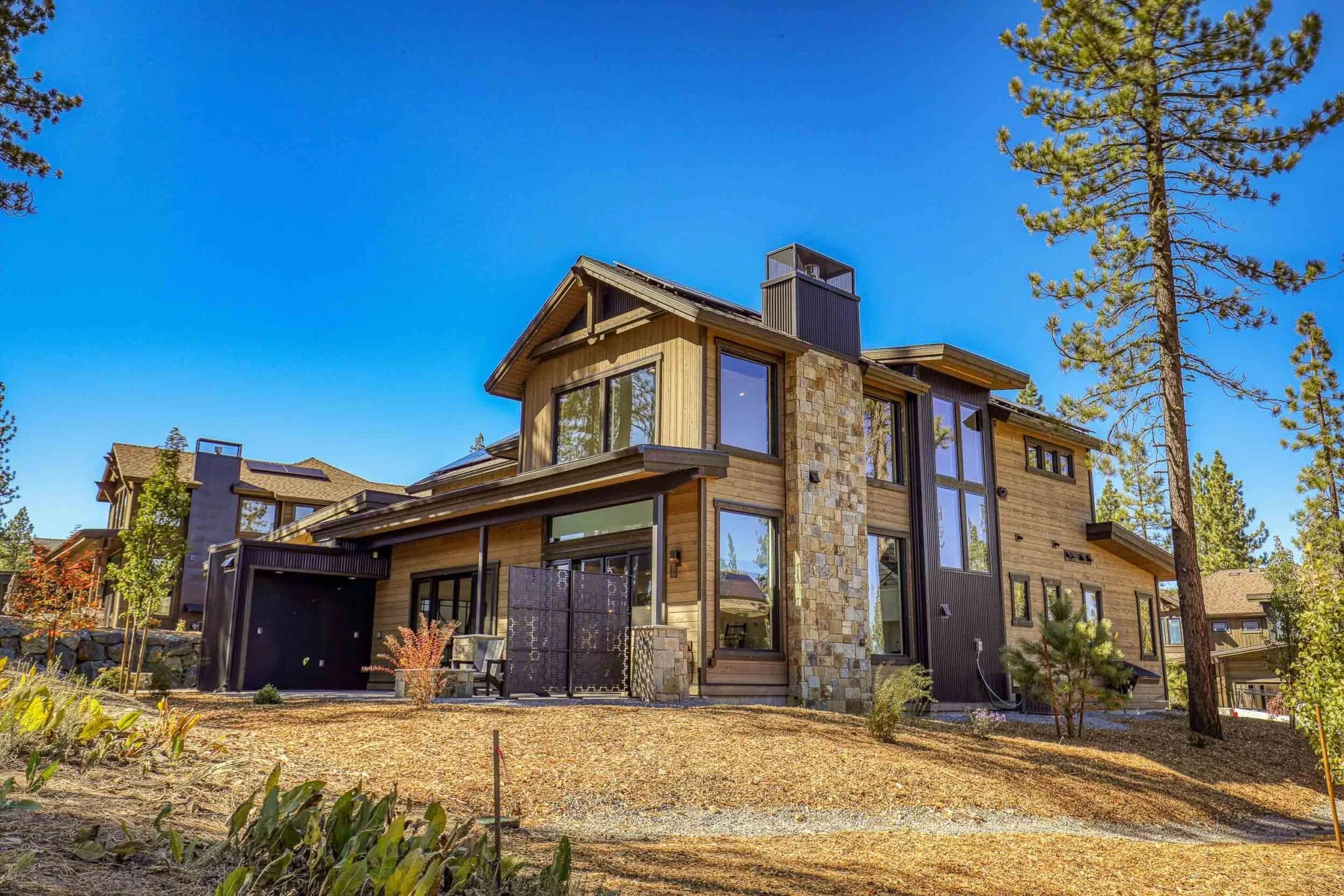 10244-Modane-Place-Truckee-CA-96161-7-2048x1366.jpg