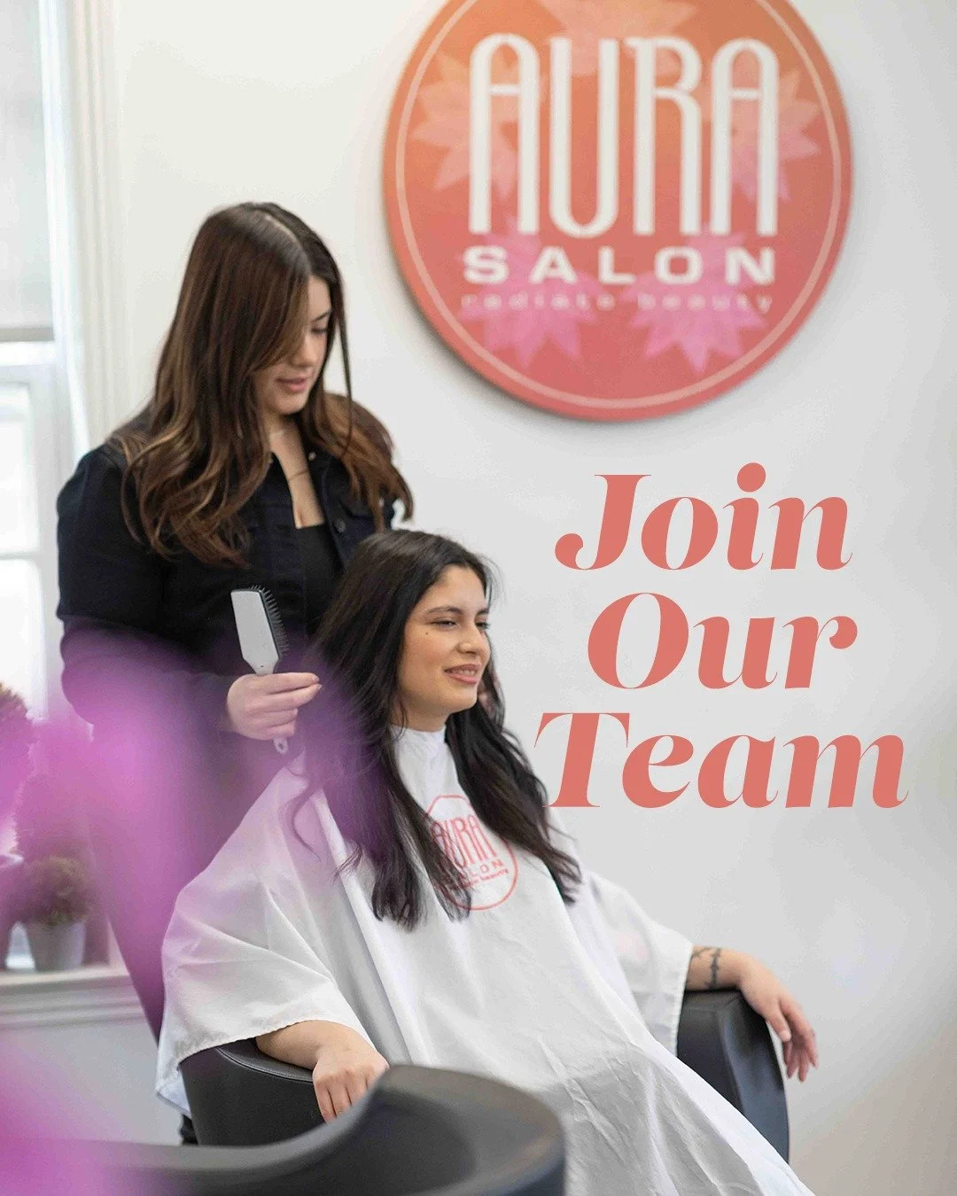 Now Hiring: Experienced Hairstylist at Aura Salon
 | Chappaqua, NY | Westchester

Aura Salon is an established, busy salon in Westchester seeking an experienced, creative, and passionate hairstylist to join our growing team. We are looking for a prof