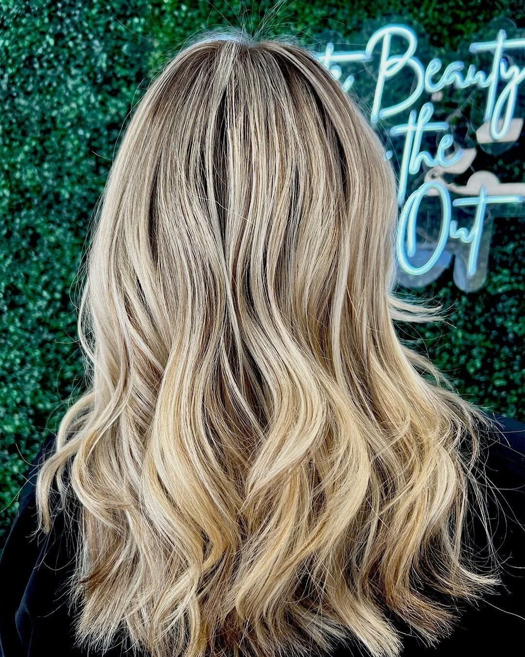 The Aura Lookbook...
A curated selection of looks, crafted with care and achieved without harsh chemicals. Swipe to discover the Aura edit&mdash;where style meets clean beauty. 

Call to book 914.238.0091 
https://www.auraboutiquesalon.com/ 
400 King