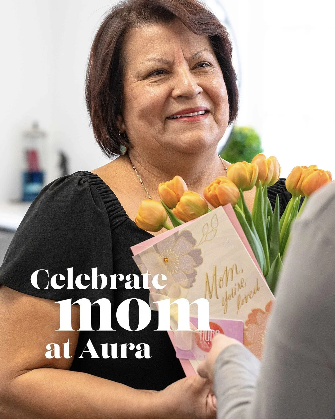 Mother&rsquo;s Month offers just dropped at Aura Salon

A few thoughtfully curated ways to treat the moms who do it all&mdash;because May should feel a little more restorative.

For the Hair... 
Save 50% Off the Deep Conditioning Treatment with Scalp