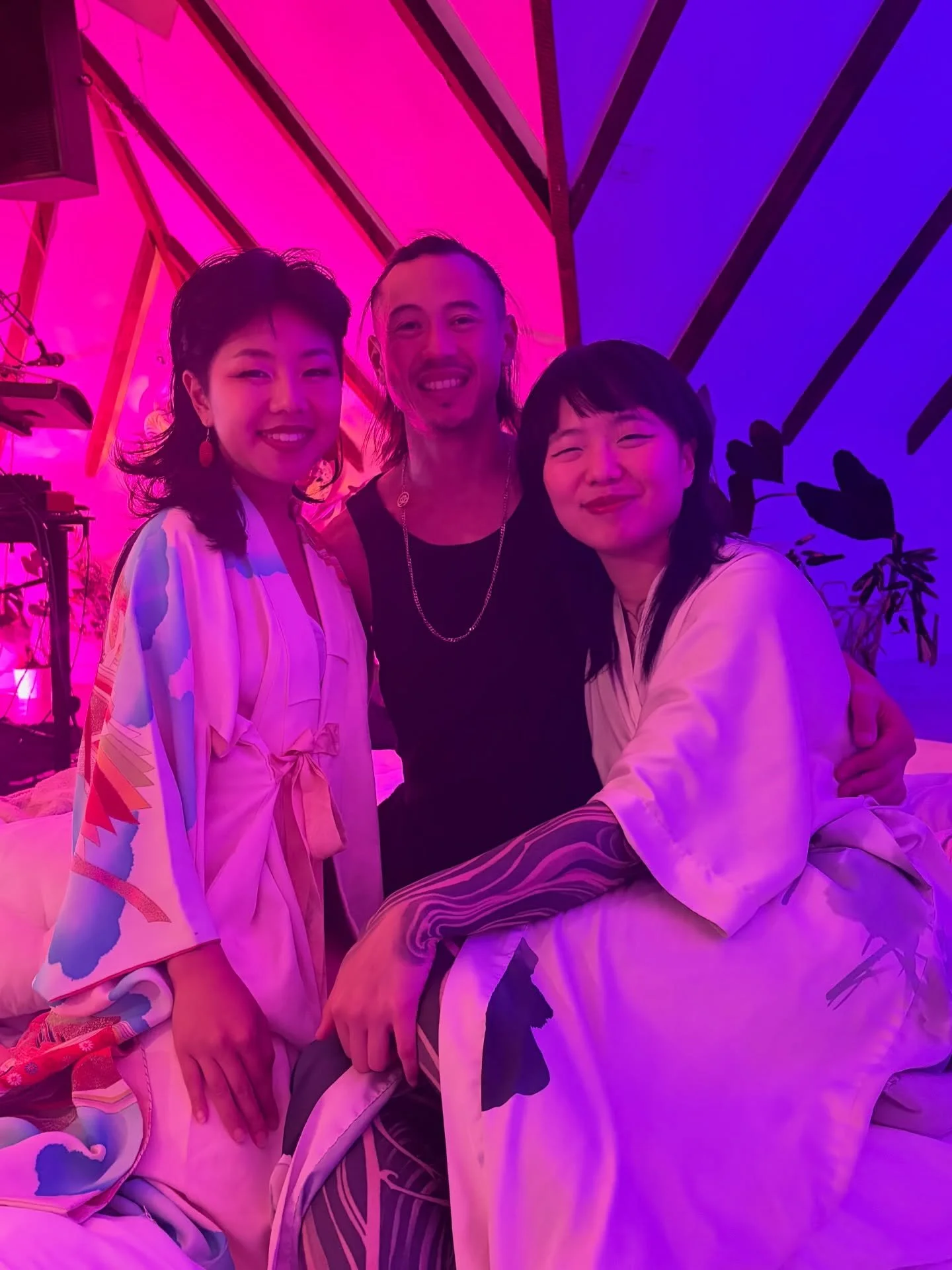Ahhh what a night! Producing performances with top notch talent is a one-of-a-kind experience of deep fulfillment. So grateful to co-create high vibes with you all. 

@jute.jitsu  @ember.entity @xuun.live @mosaic_cat_maomao 

Photos by @ramielphoto 
