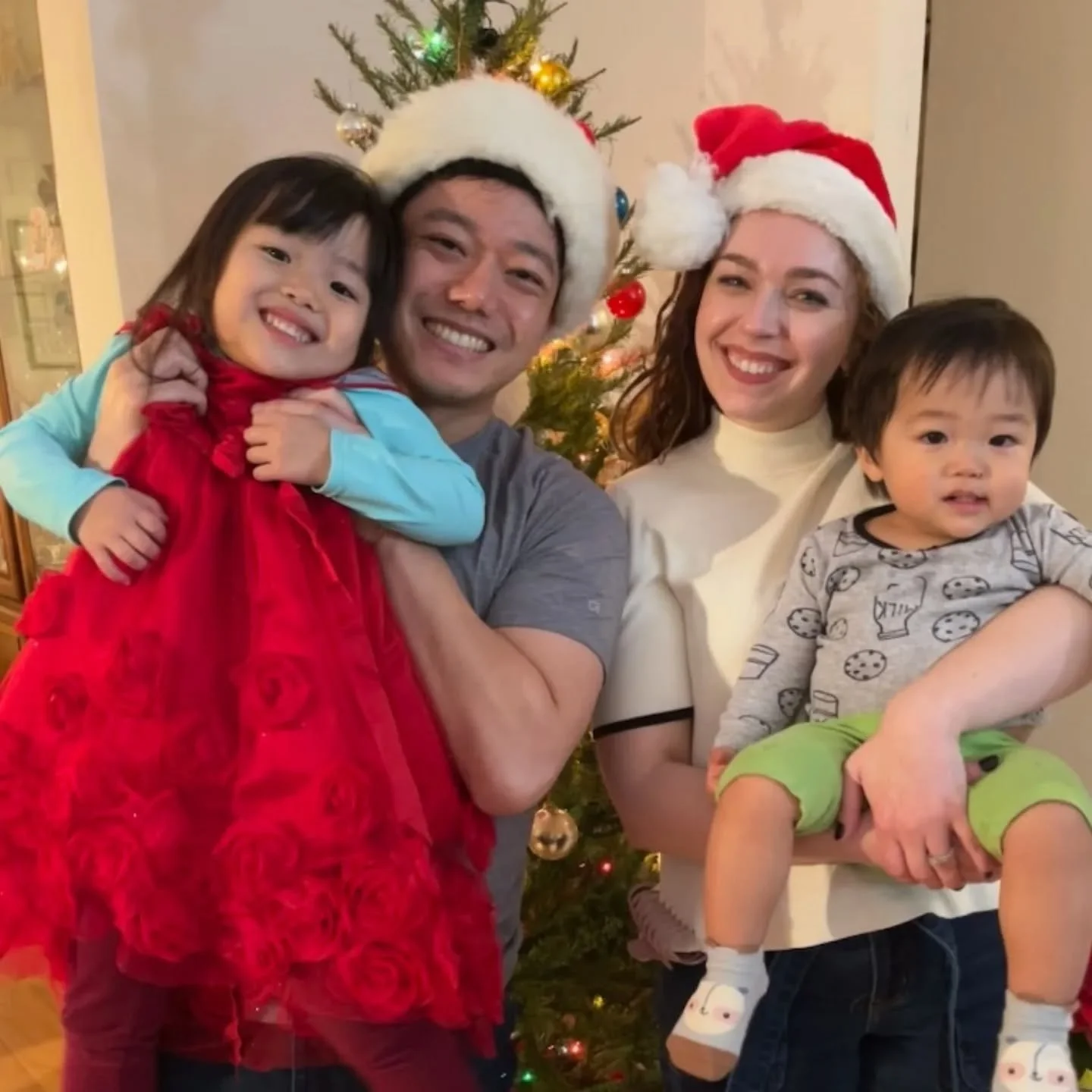 Heading back to Boston, after a warm and filling(!) time with family in California 🍜🍚🥟😋✈️