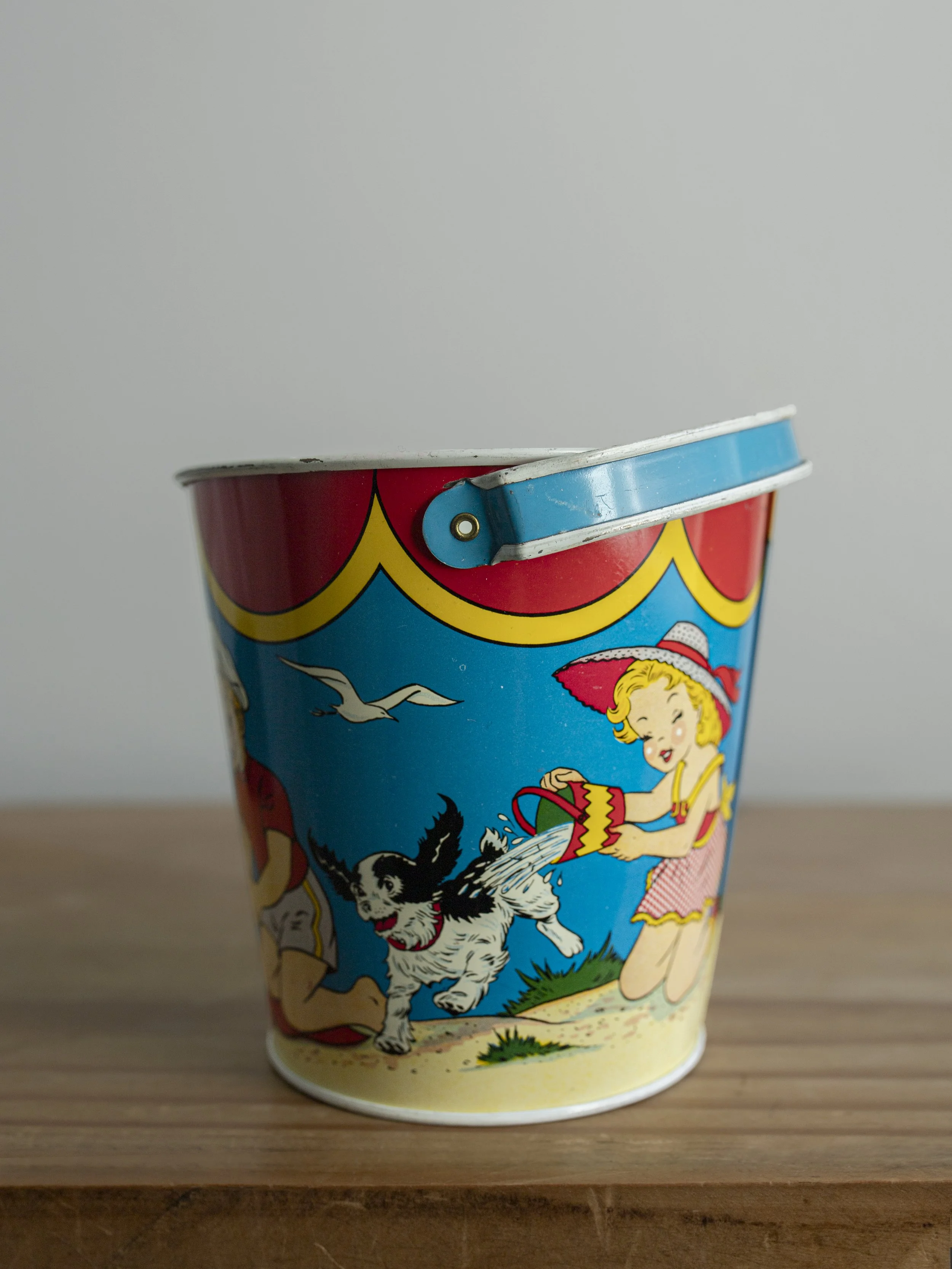 TOY-OUT-TIN- USA001-4.jpg